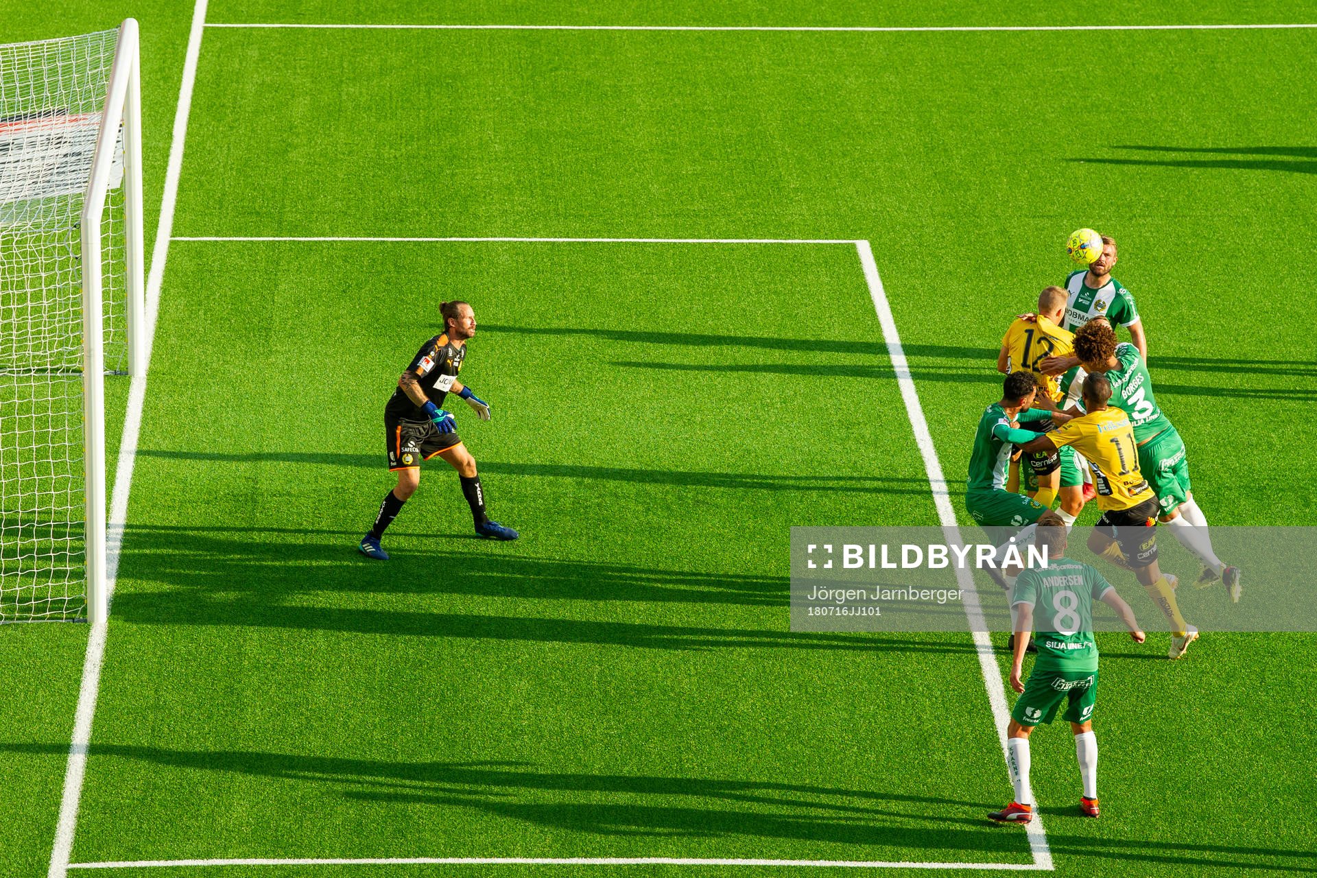 Hammarbys målvakt Johan Wiland