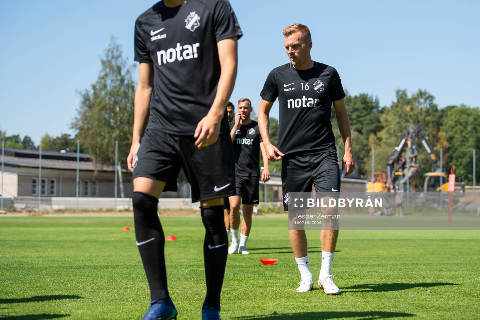 s Sebastian Larsson