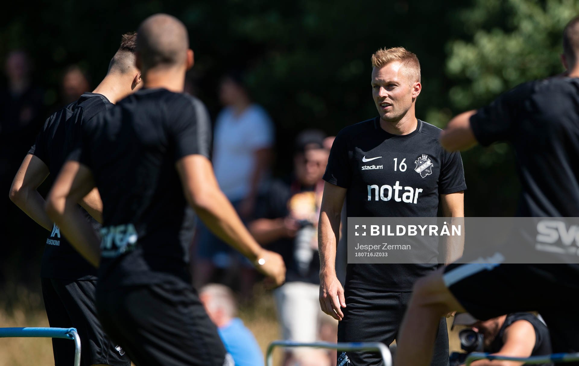 s Sebastian Larsson