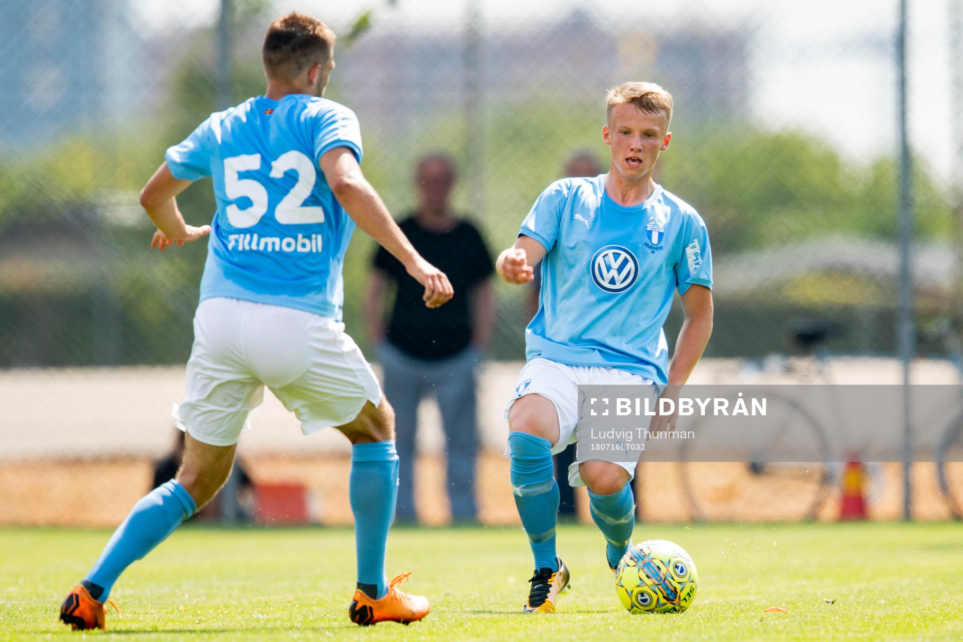 Malmö FFs Johan Rapp och Amel Crnalic under fotbollsmatchen i U21 Allsvenskan södra mellan Malmö FF och Kalmar den 16 juli 2018 i Malmö.