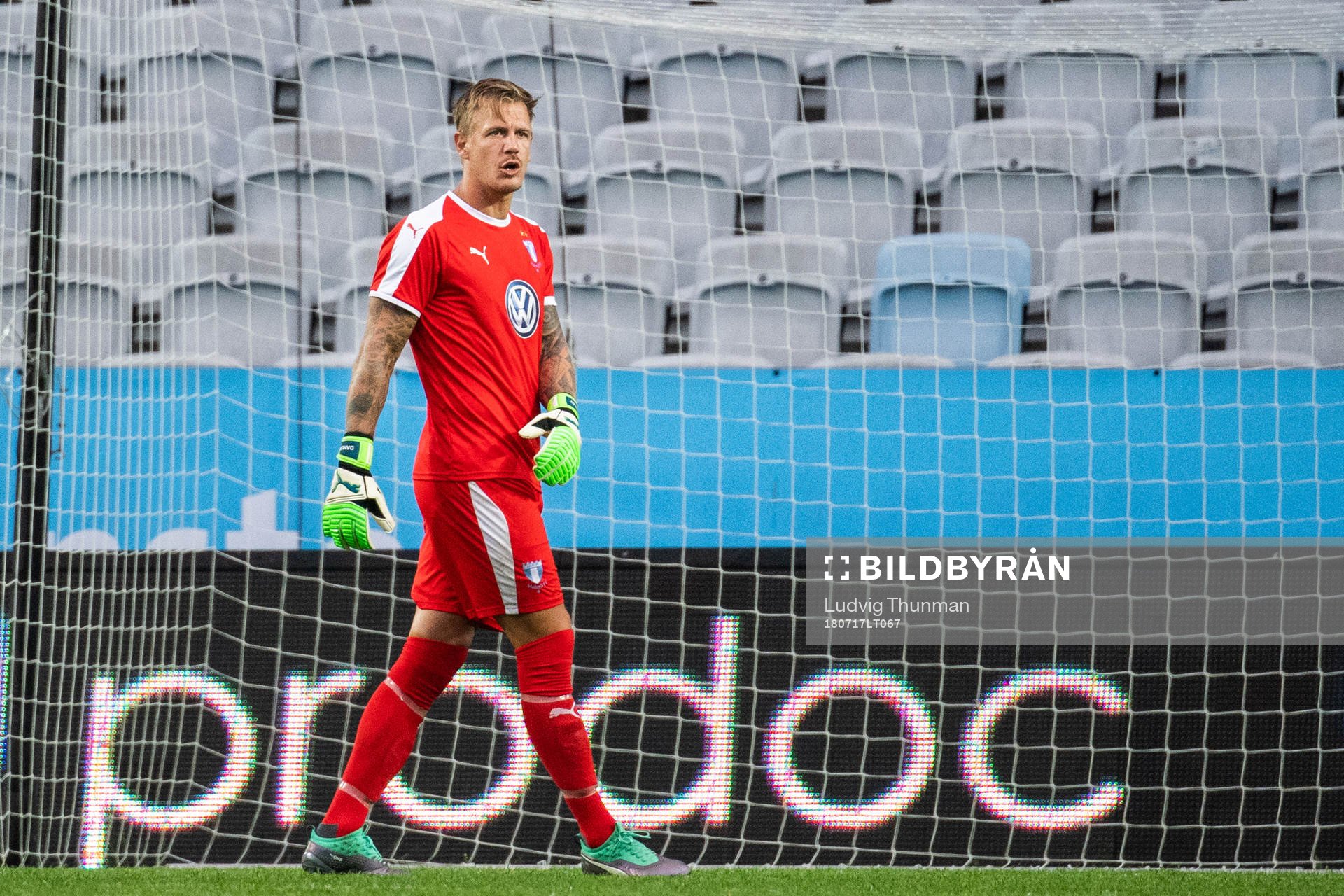 Goalkeeper Johan Dahlin of Malmö FF