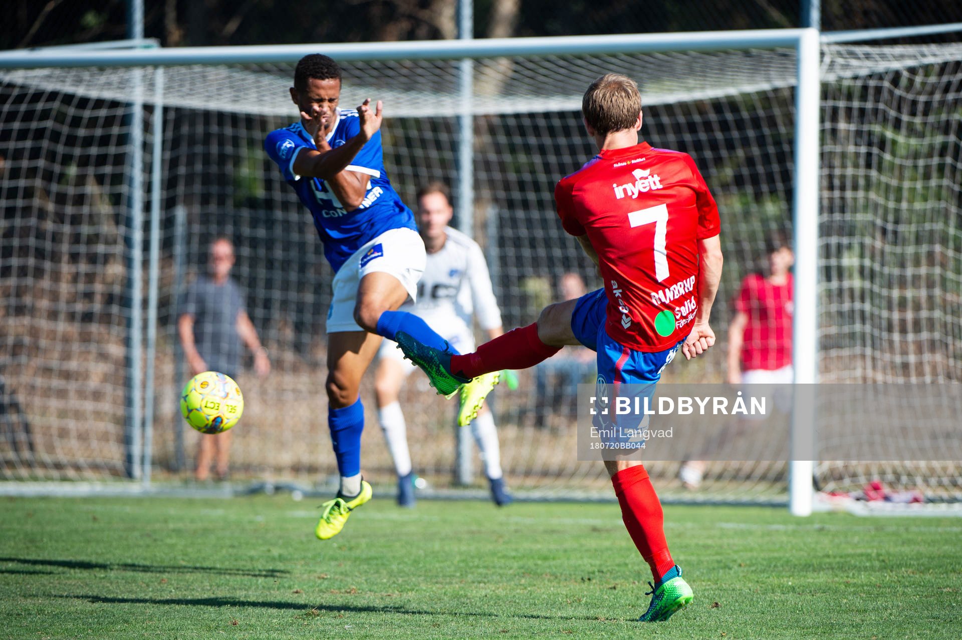 Fremad Amagers Leandro och Helsingborgs Anders Degn Randrup