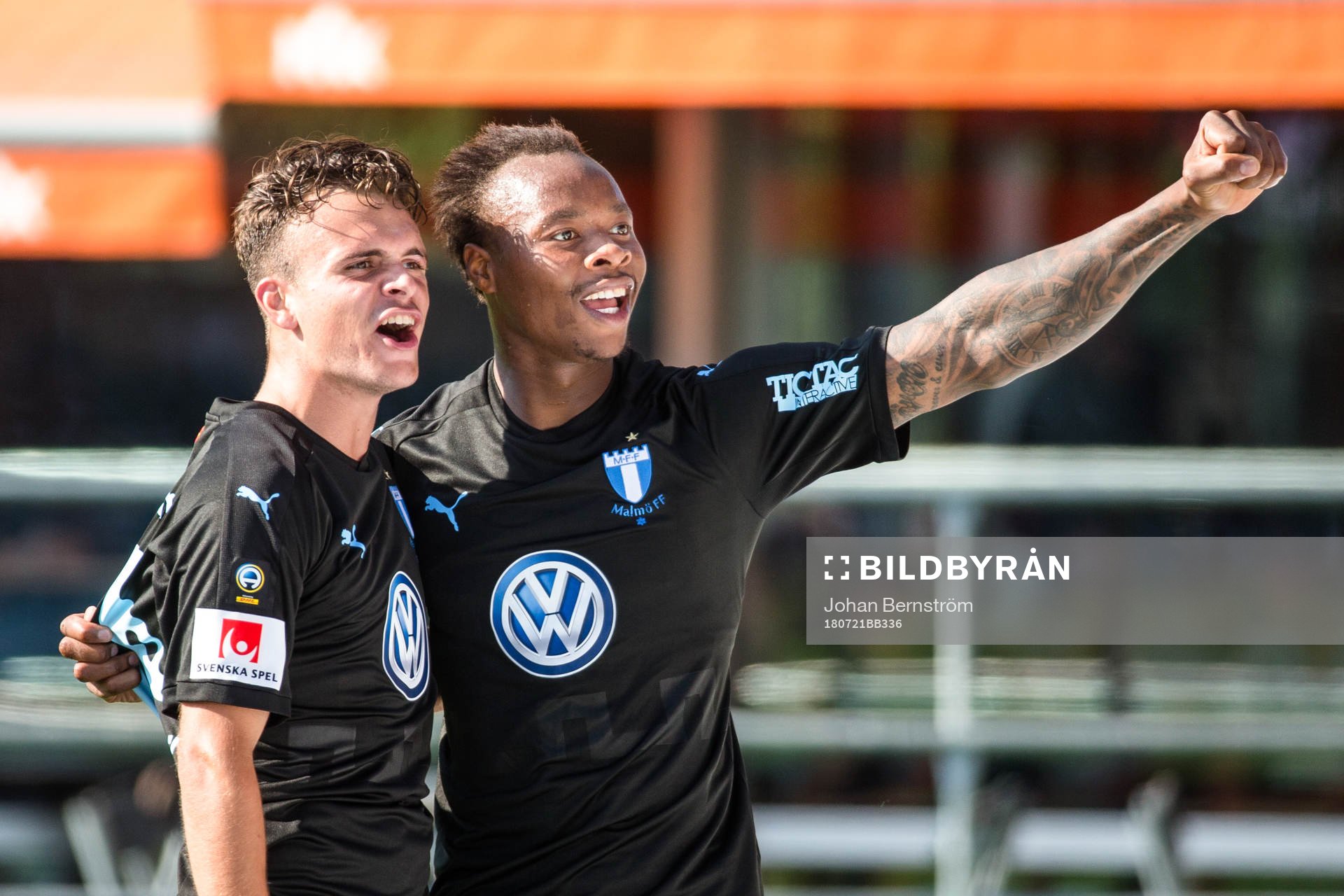 Malmö FFs Carlos Strandberg jublar