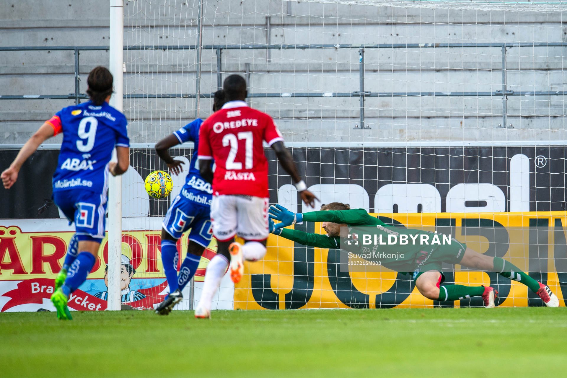 Sundsvalls Maic Sema gör 0-1 på straff