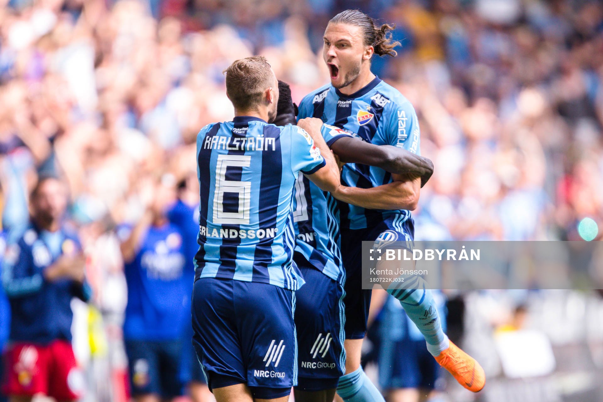 Djurgårdens Erik Johansson och Jesper Karlström jublar