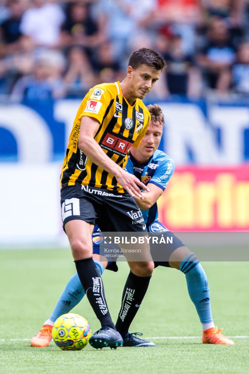 Häckens Alexander Jeremejeff och Djurgårdens Fredrik