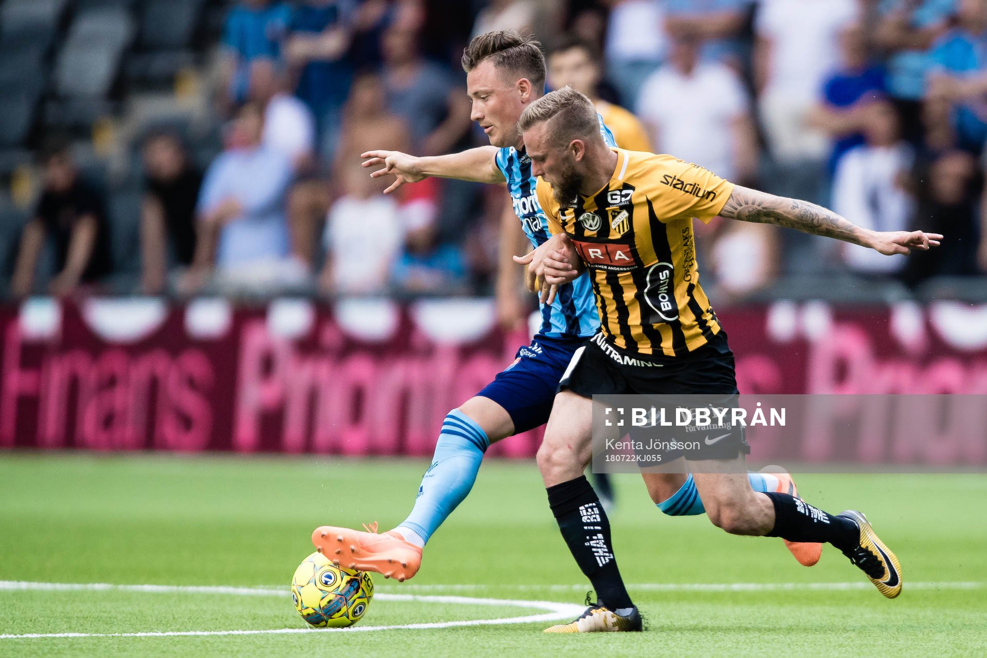 Djurgårdens Fredrik Ulvestad och Häckens Alexander