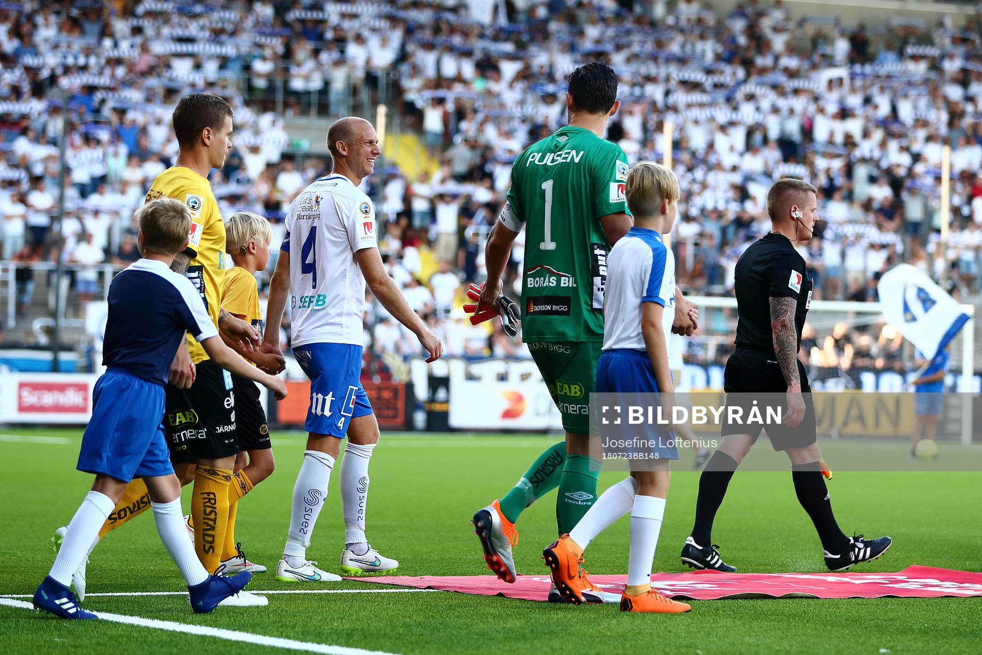 Norrköpings Andreas Johansson ler