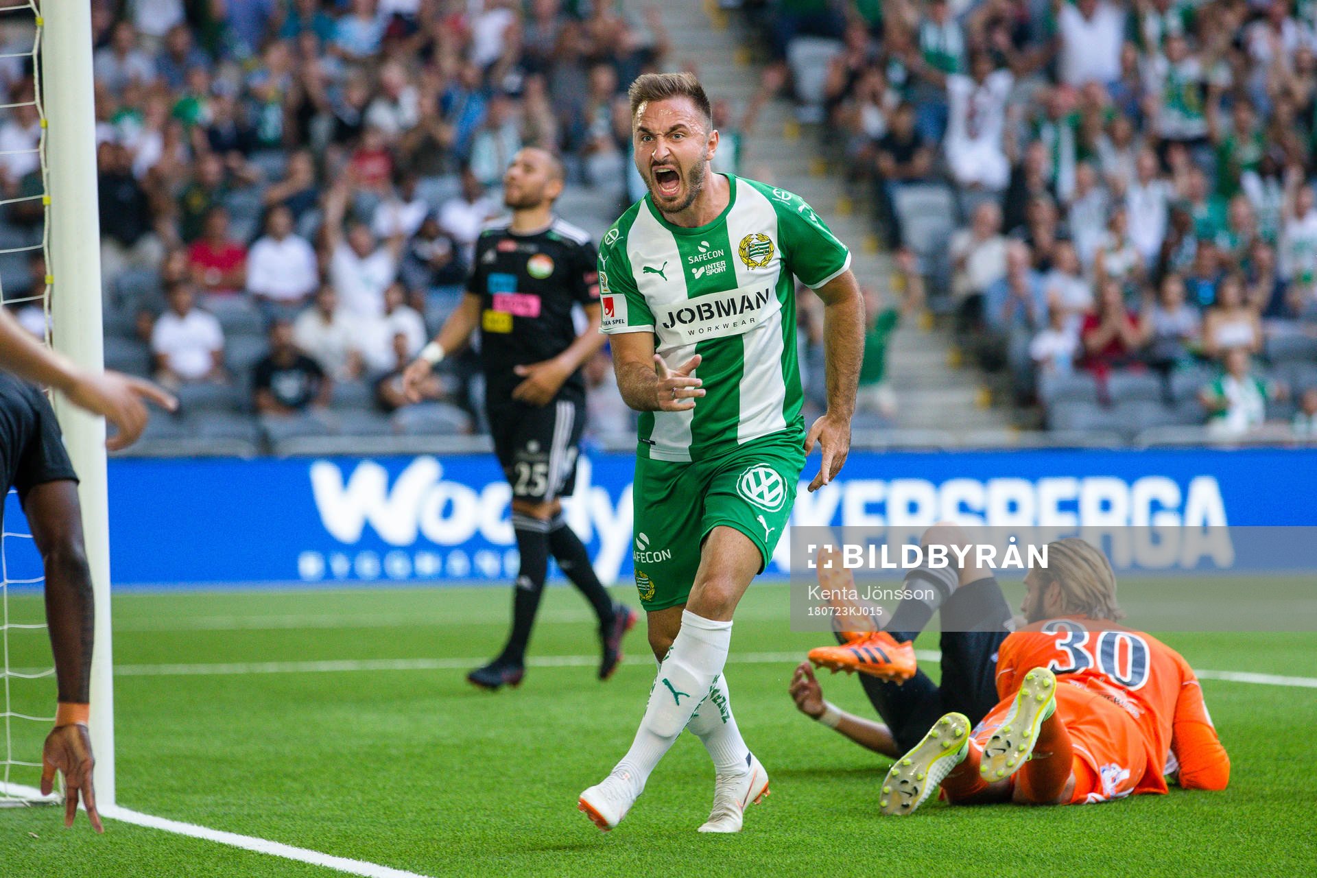 Hammarbys Muamer Tankovic jublar