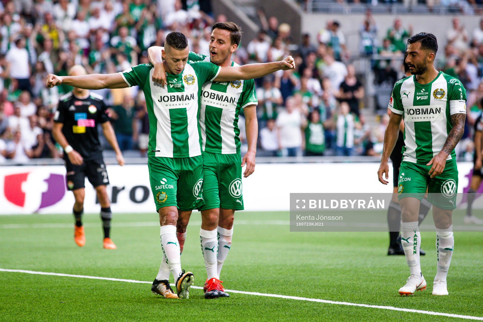 Hammarbys Nikola Djurdjic och Jeppe Andersen  jublar