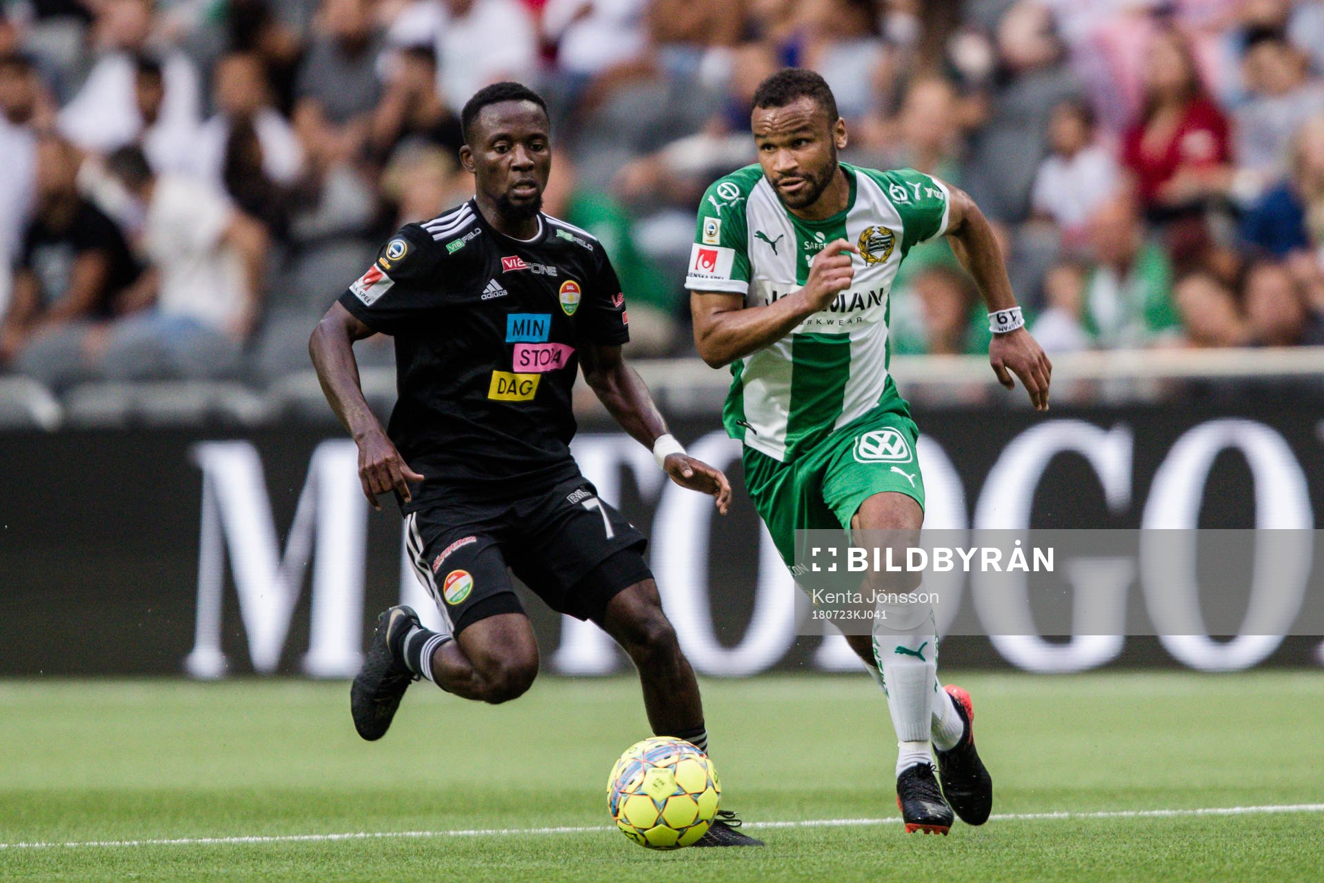 Dalkurds Mohamed Buya Turay och Hammarbys Serge-Junior