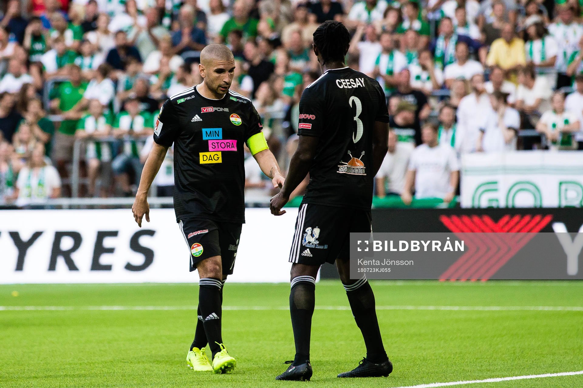 Dalkurds Rawez Lawan deppar med Kebba Ceesay