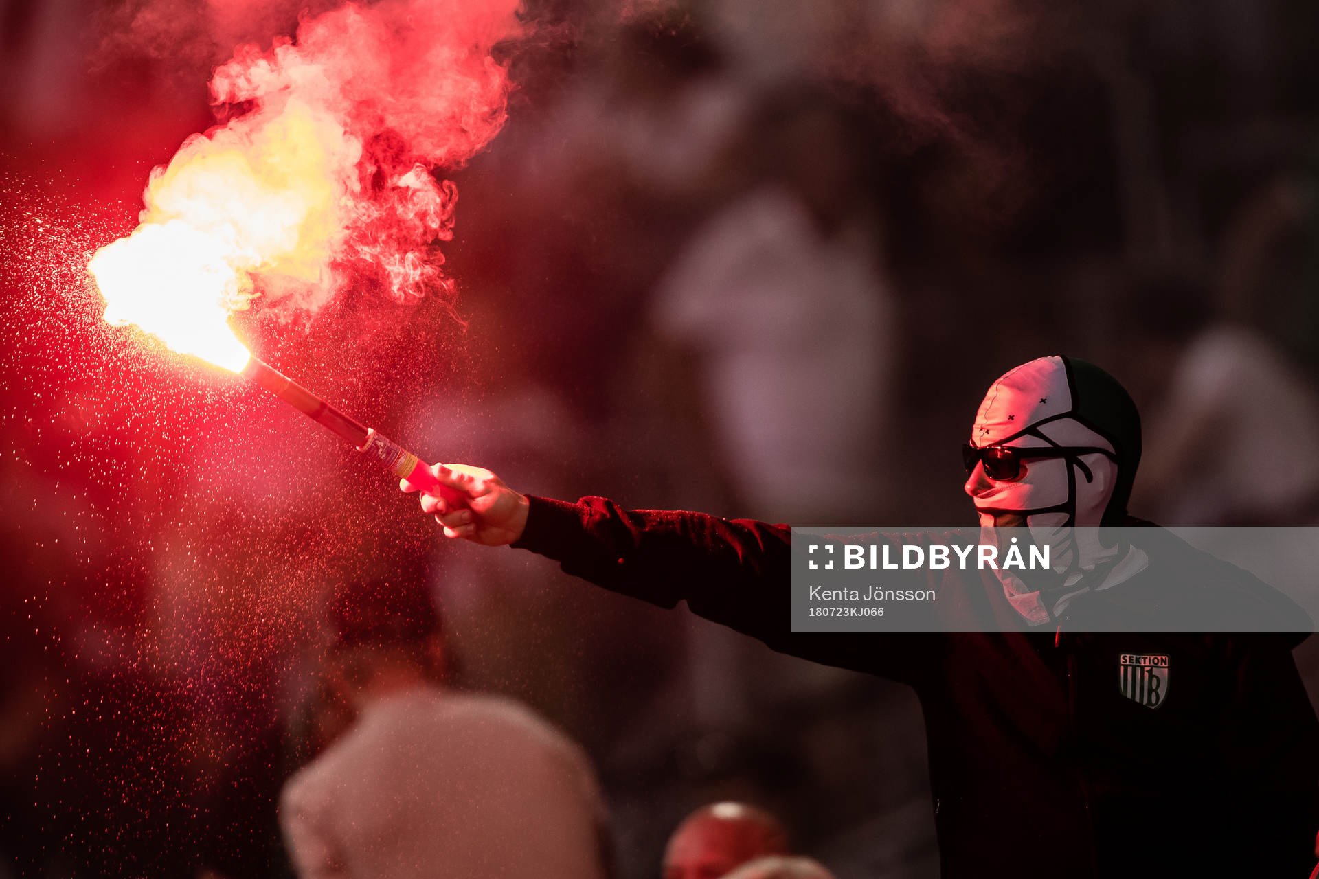 Hammarbysupporter med en bengal