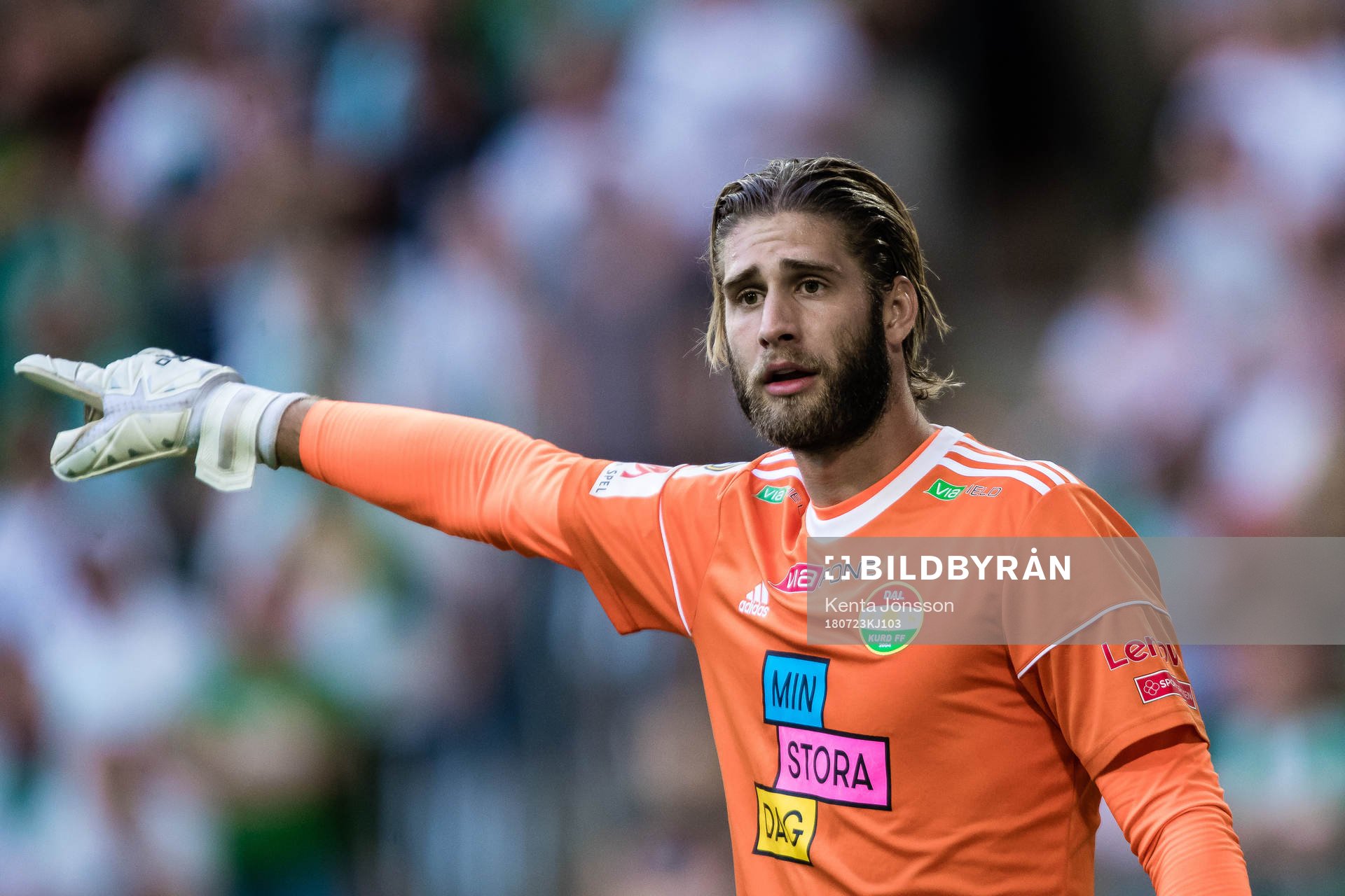 Dalkurds målvakt Stefan van der Lei gestikulerar