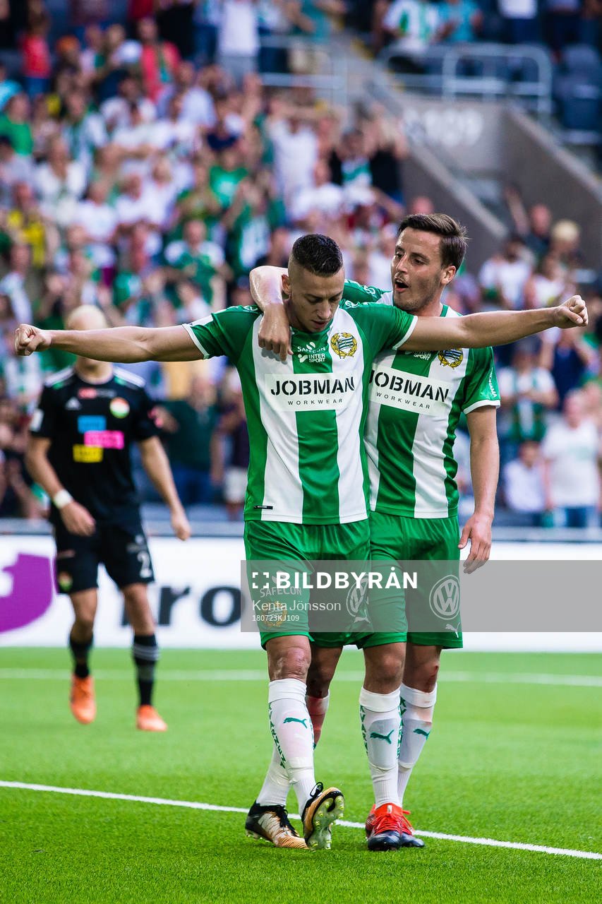 Hammarbys Nikola Djurdjic jublar med Jeppe Andersen