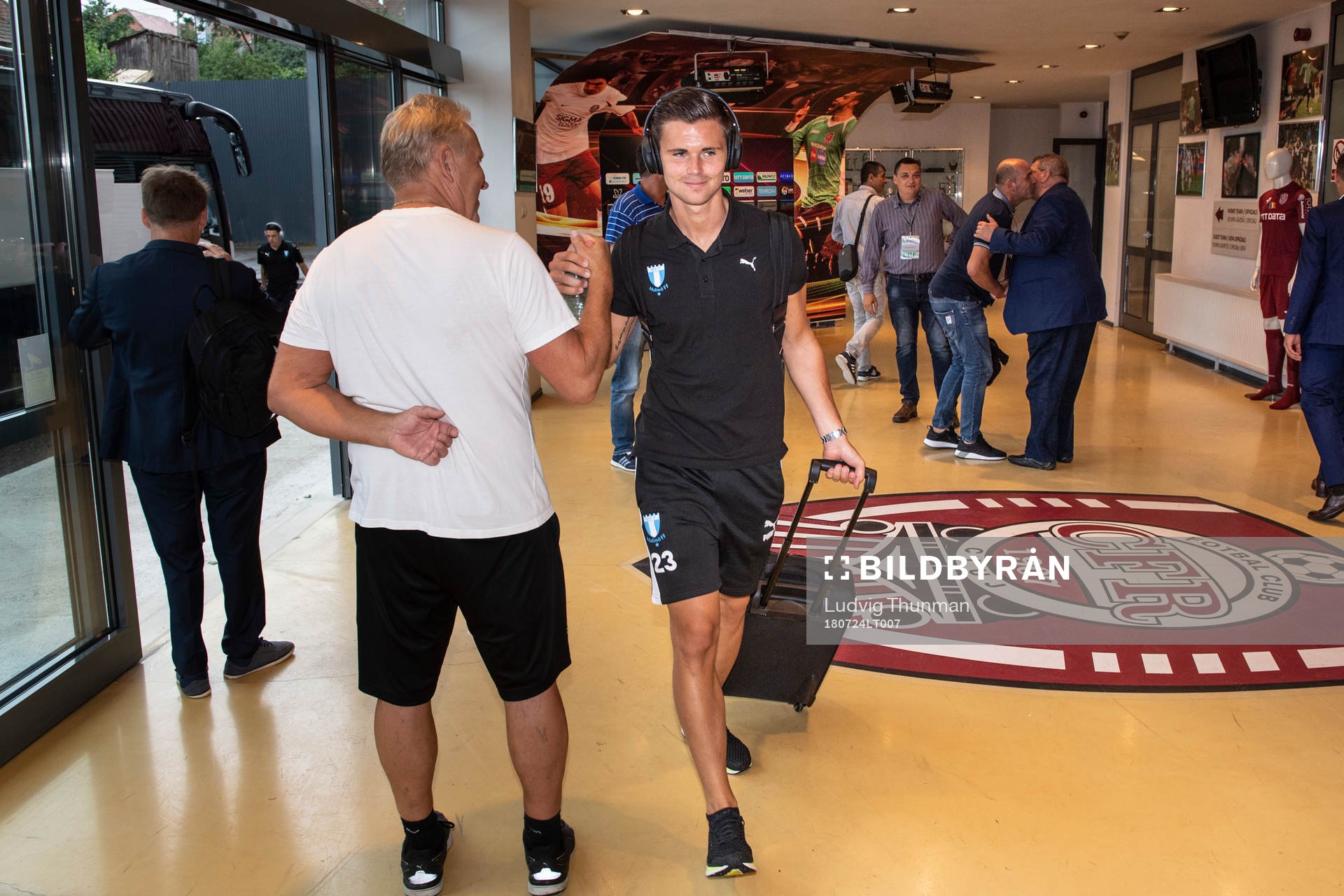 Marcus Antonsson of Malmö FF arrives
