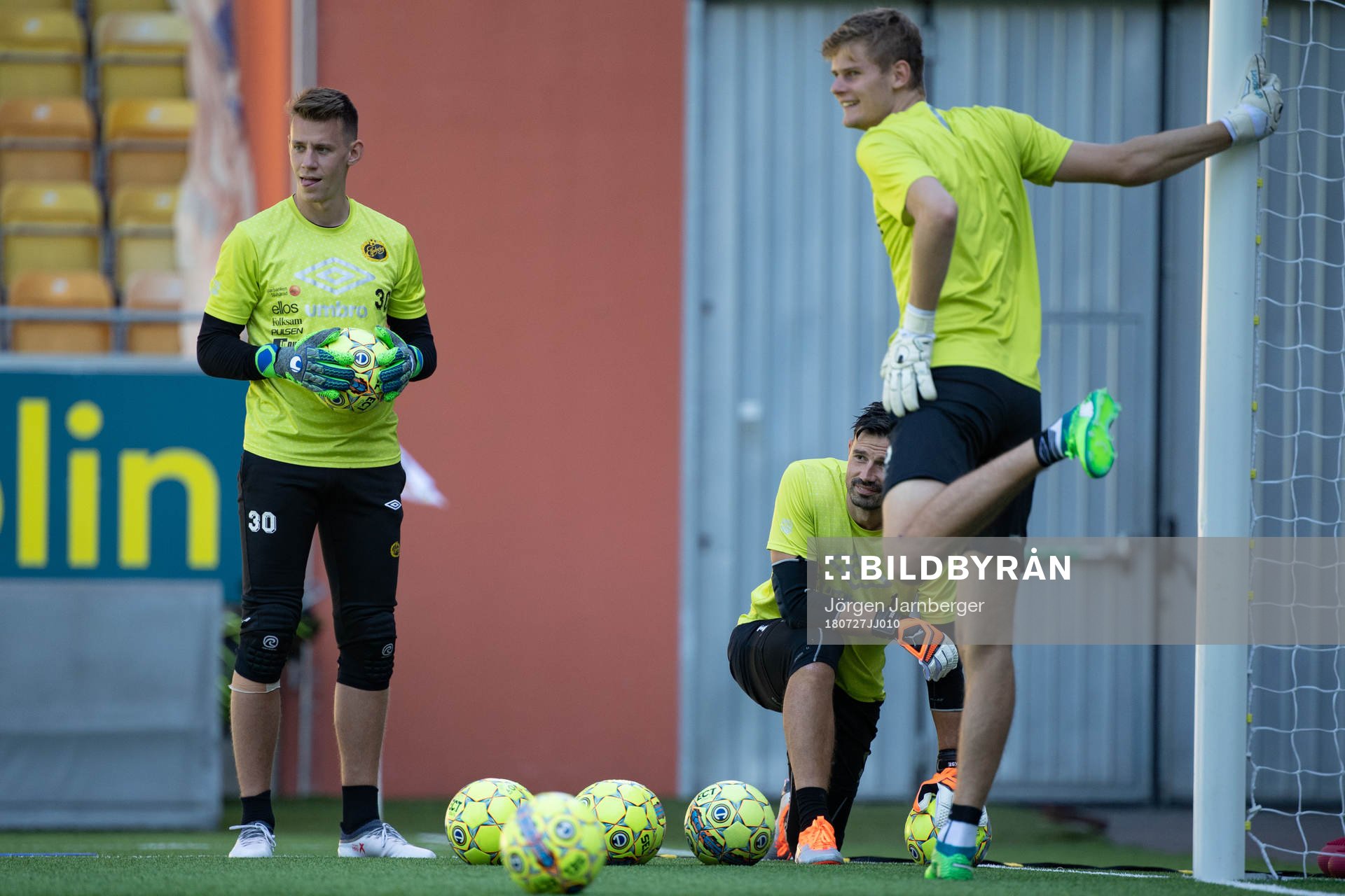 Målvakterna David Olsson, Kevin Stuhr Ellegaard och Tim