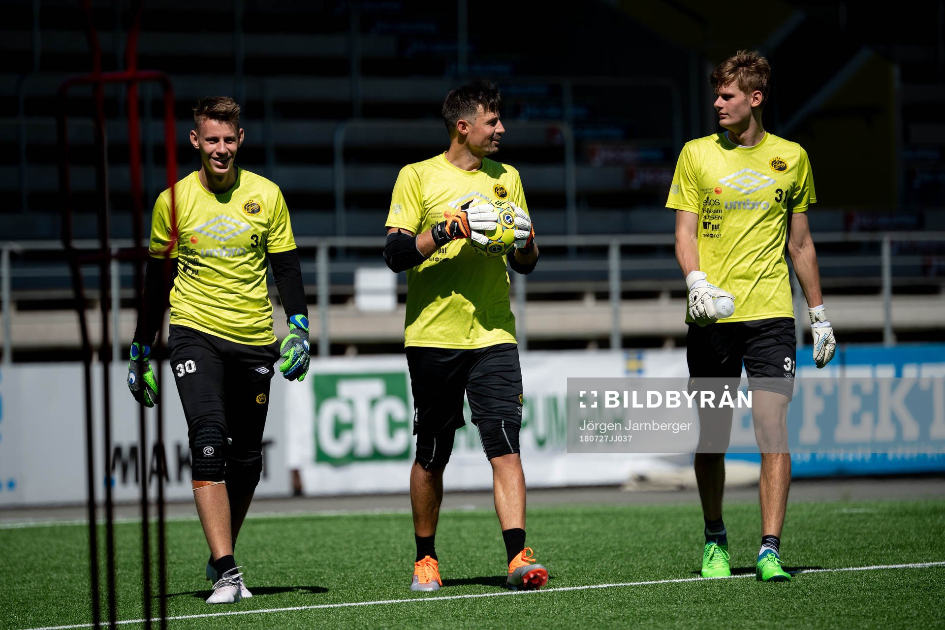 målvakt David Olsson, målvakt Kevin Stuhr Ellegaard och