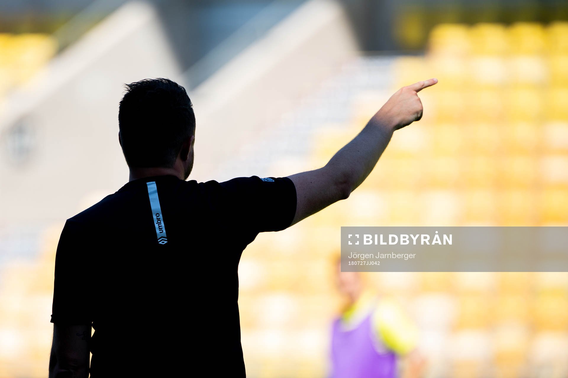 manager Jimmy Thelin