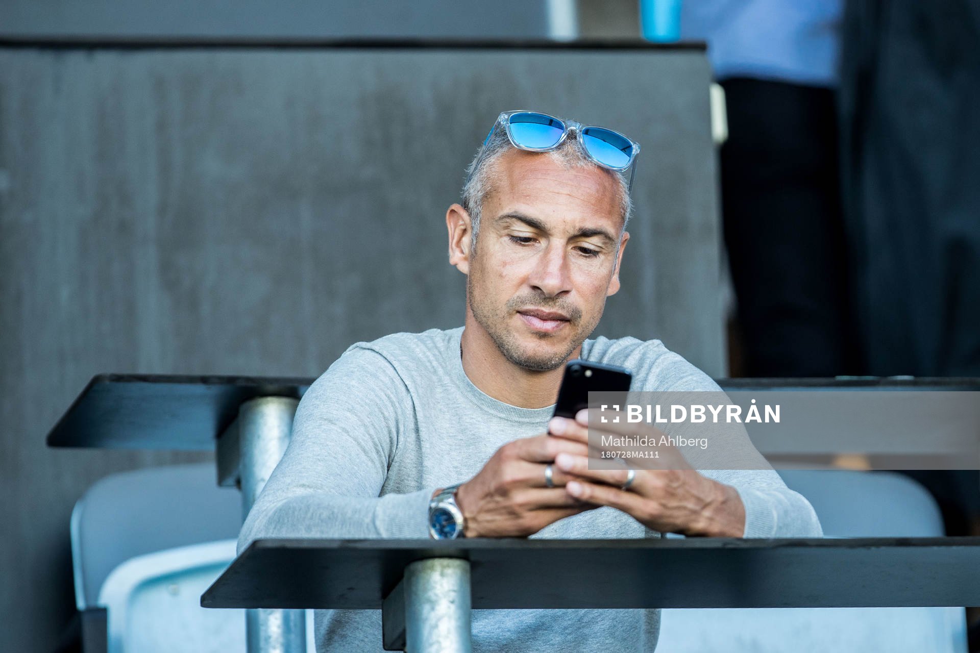 Henrik Larsson på läktaren