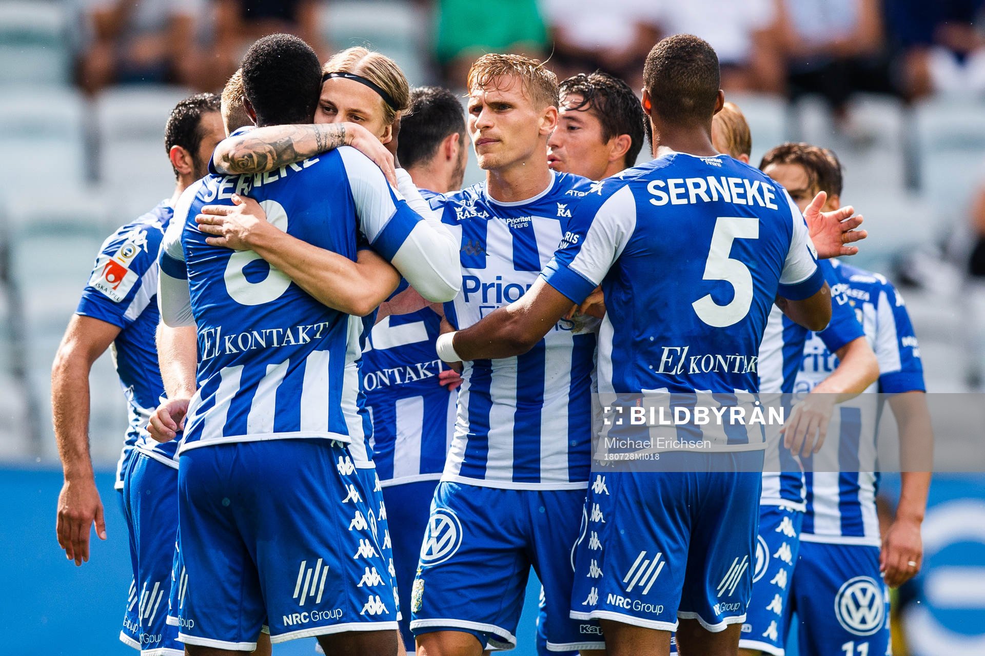 IFK Göteborgs Elias Mar Omarsson kramar om Vajebah