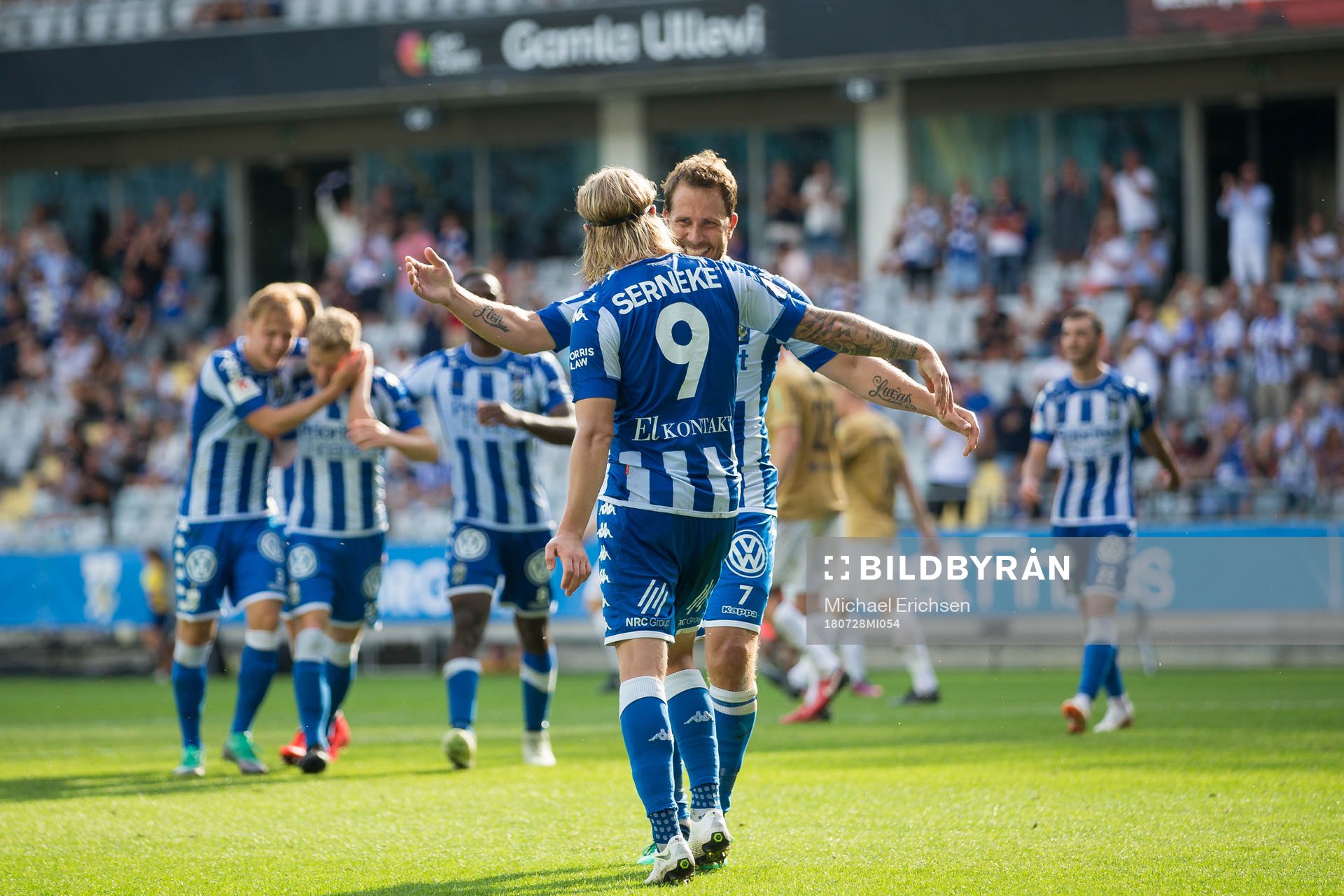 IFK Göteborgs Elias Mar Omarsson jublar ihop med Tobias
