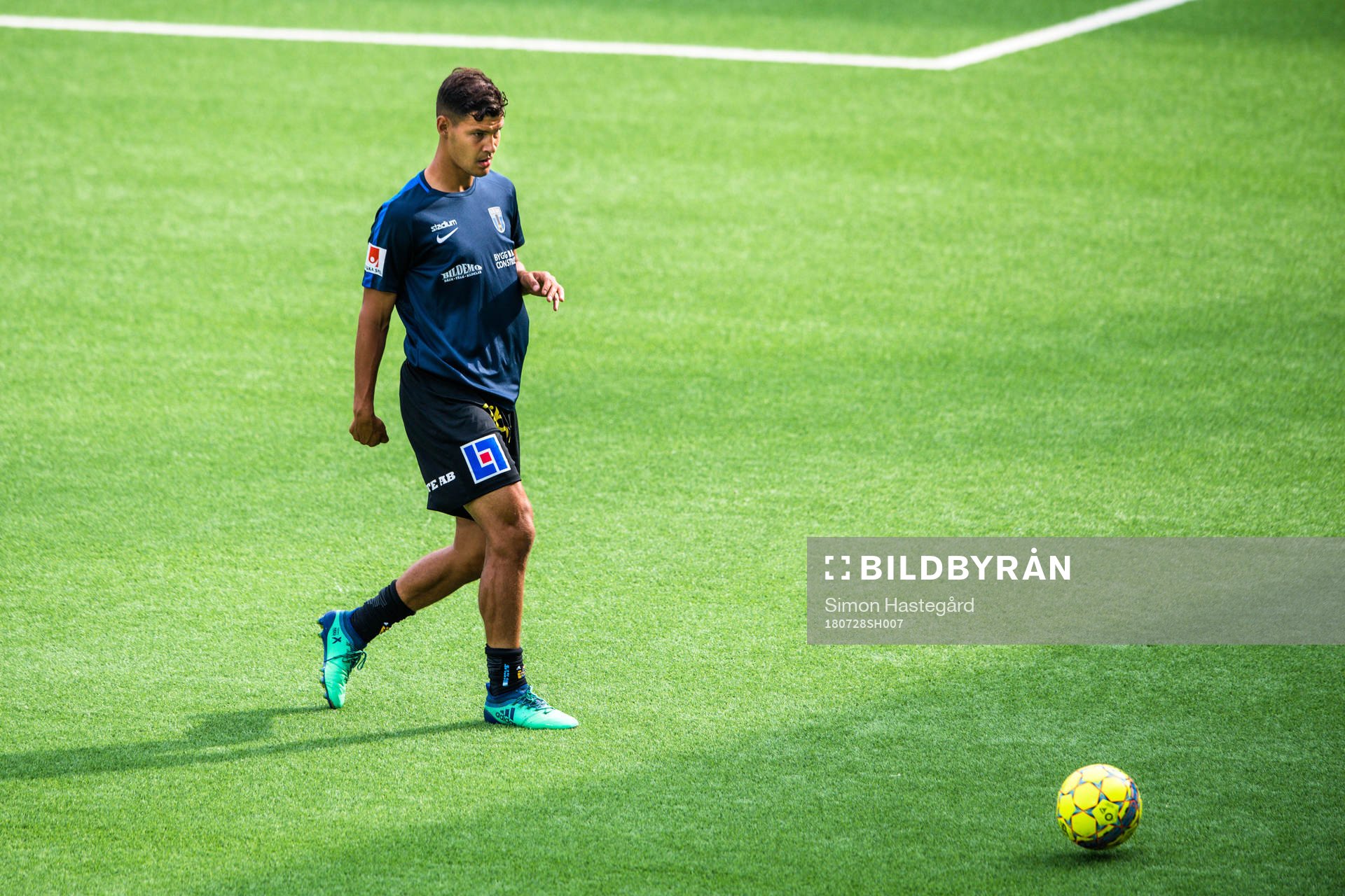 Sirius Mauricio Albornoz före fotbollsmatchen i