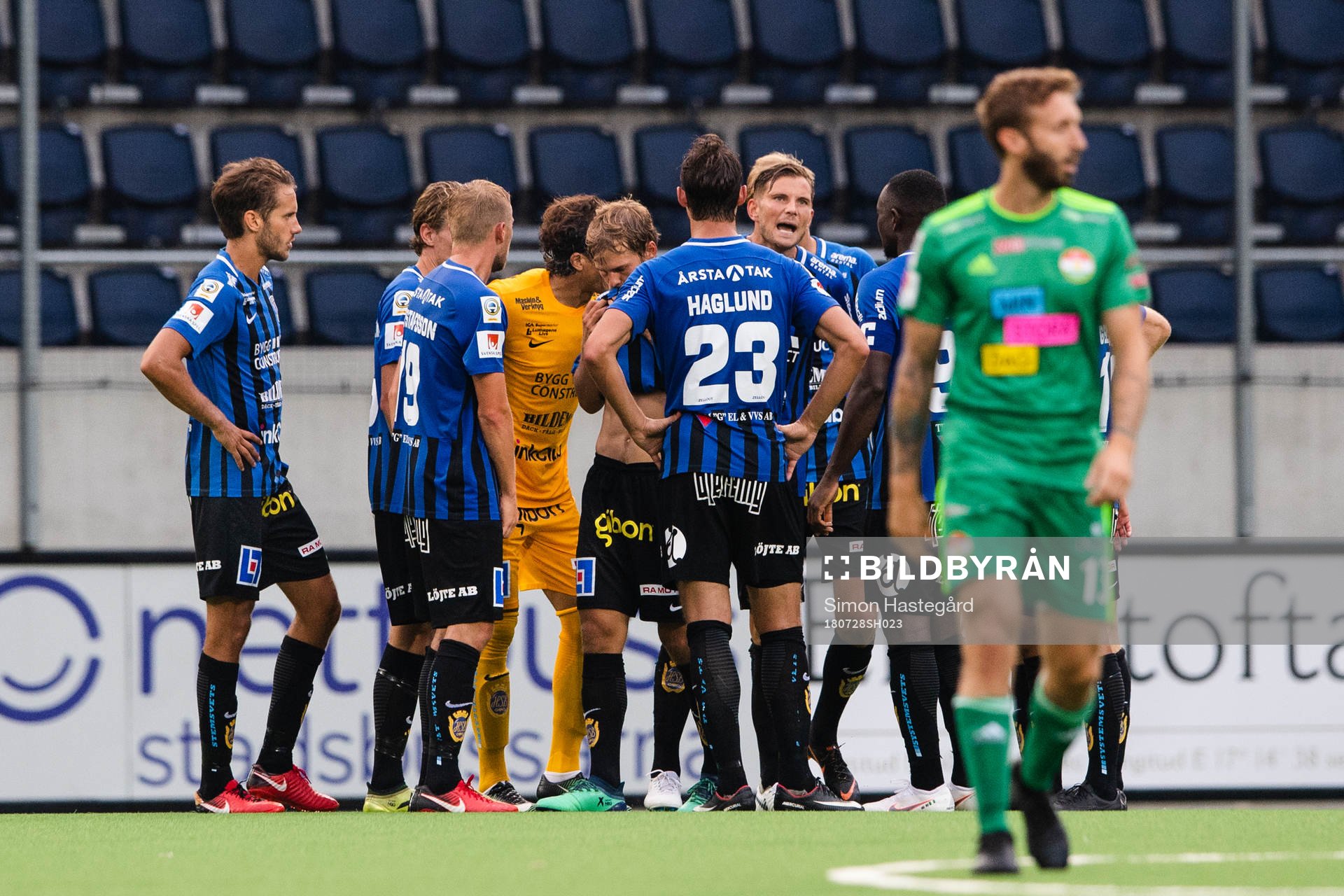 Sirius spelare diskuterar