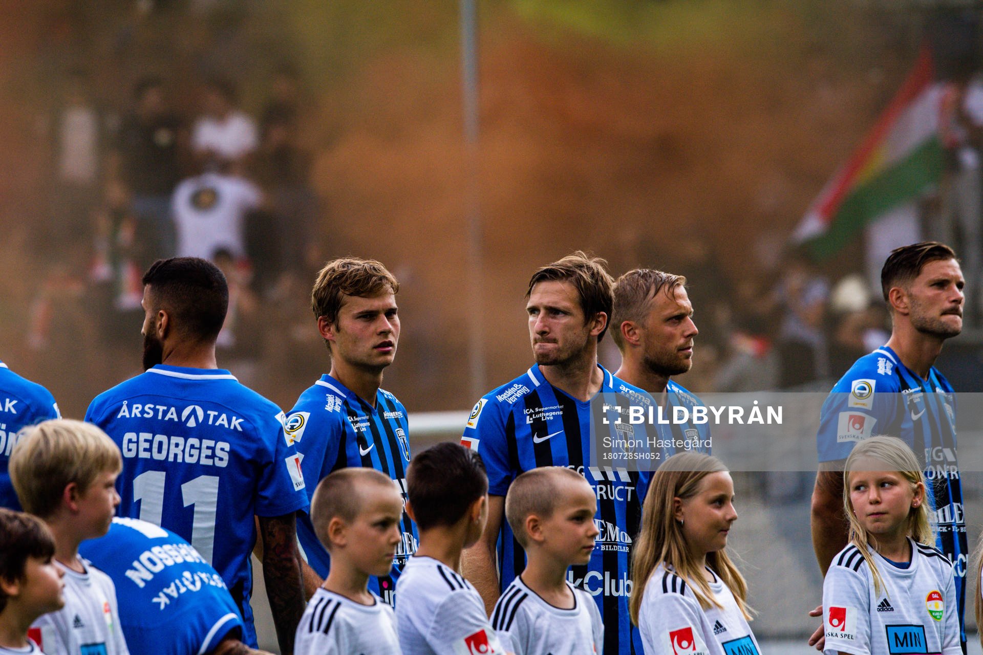 Sirius spelare före  fotbollsmatchen i Allsvenskan mellan