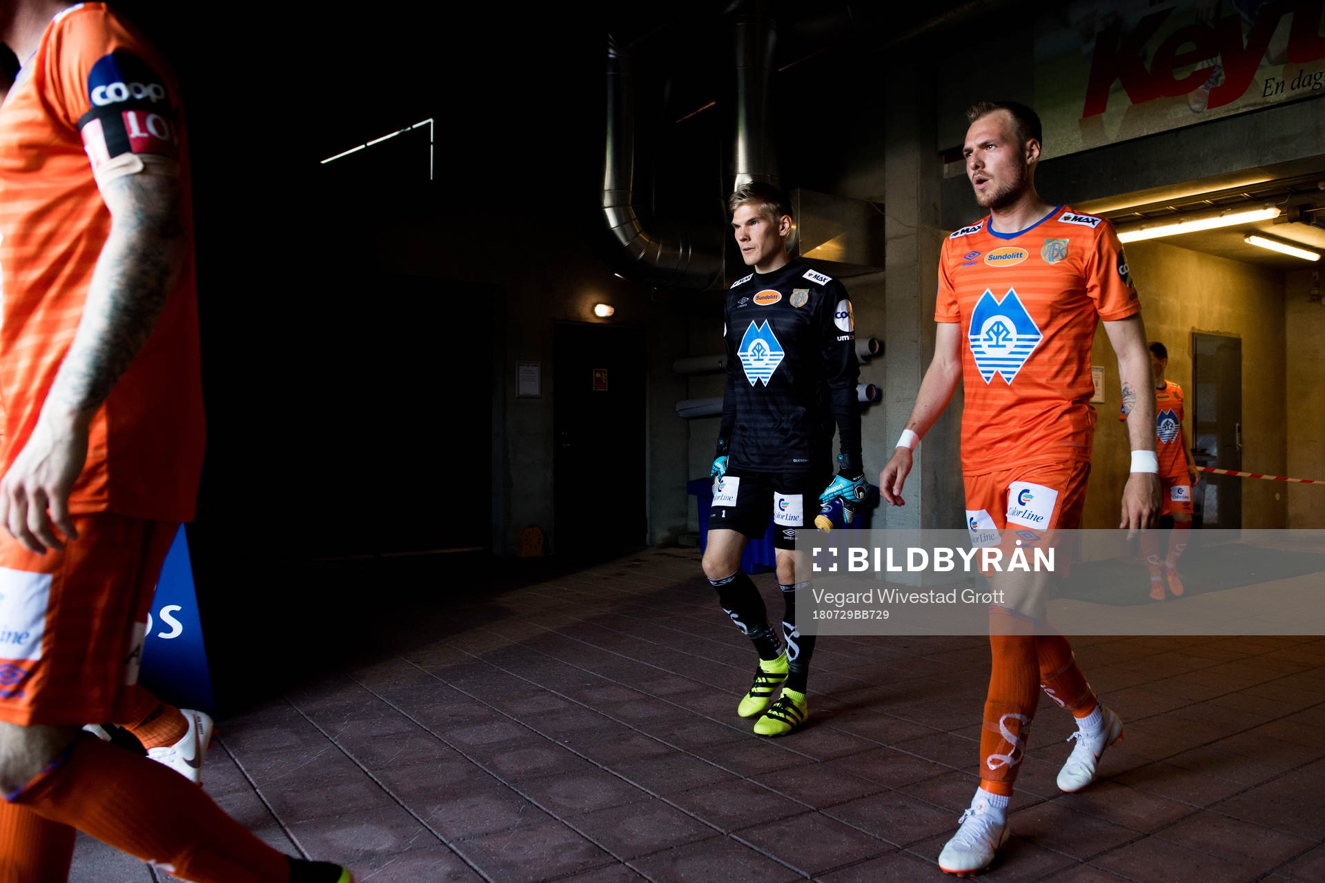 Goalkeeper Andreas Lie and Aron Elís Thrándarson of
