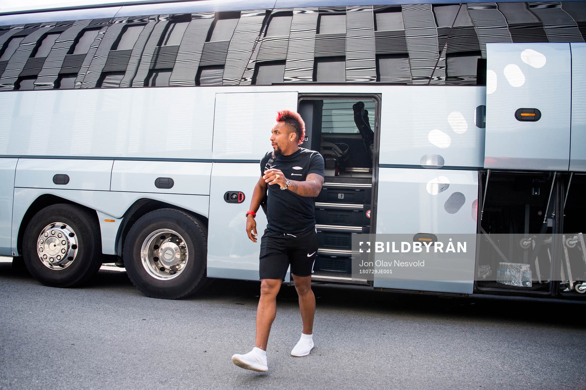 Bismar Acosta of Brann arrives