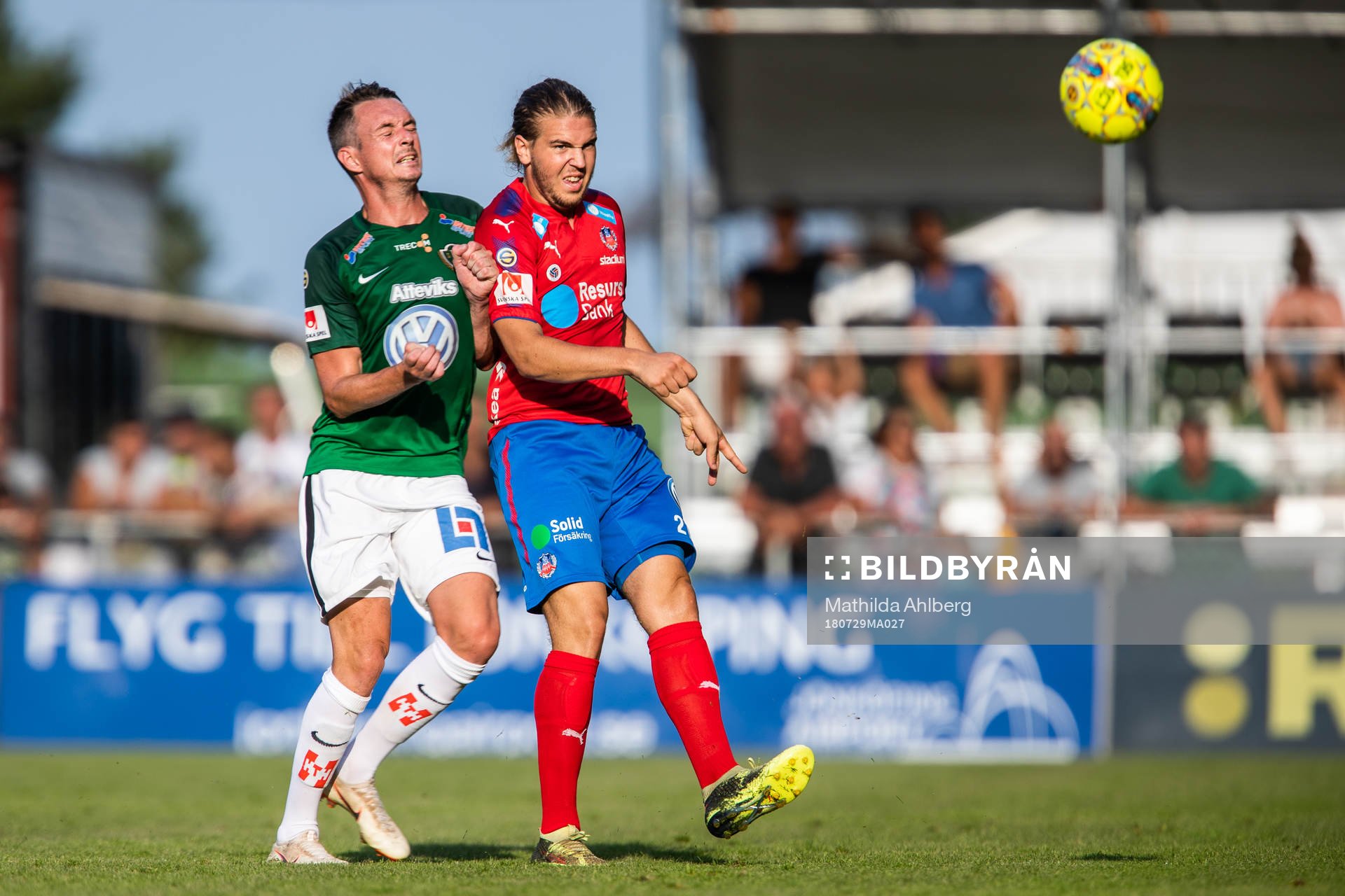 Jönköpings Daryl Smylie och Helsingborgs Charlie Weberg i