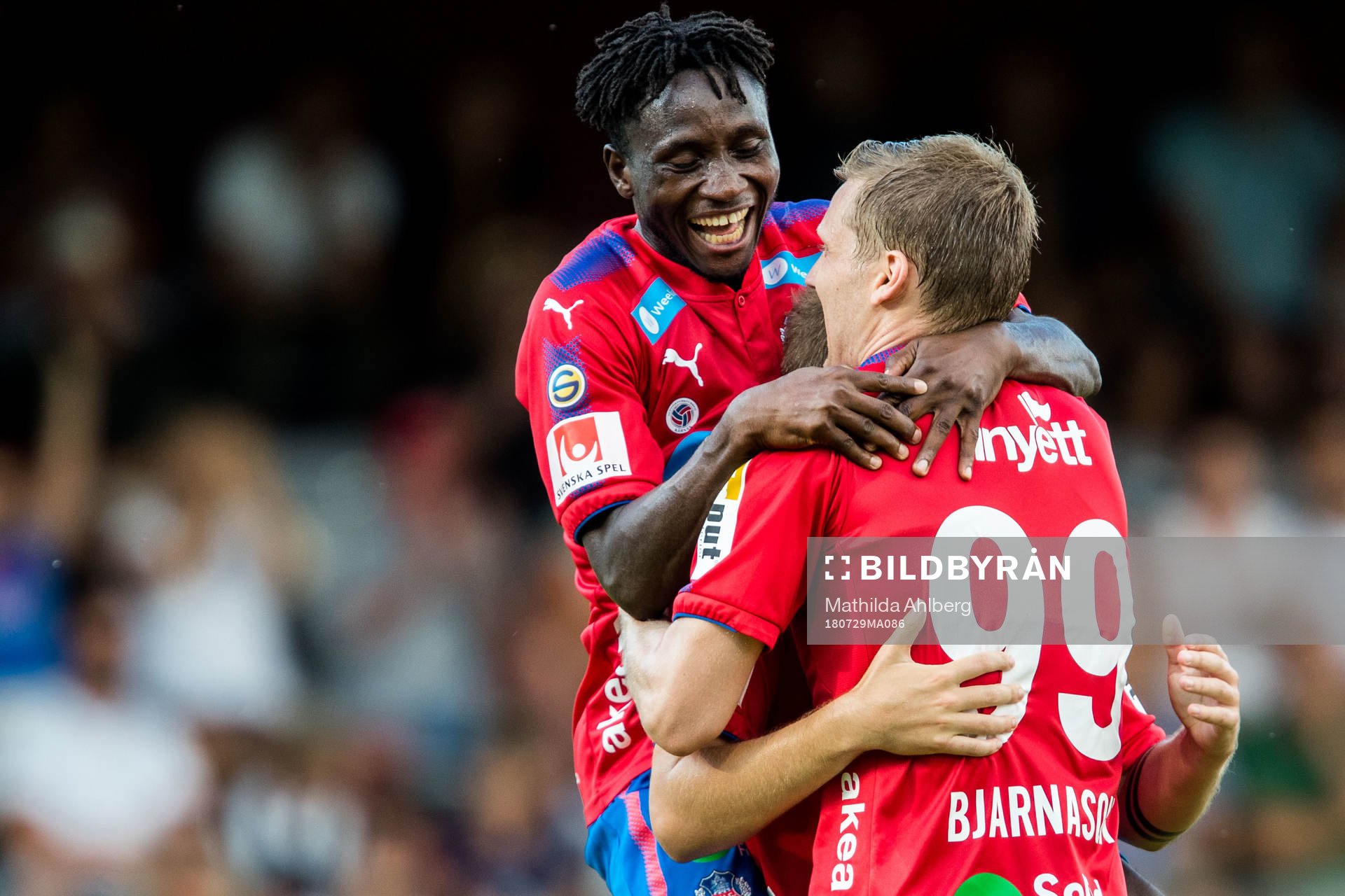 Helsingborgs Mamudu Moro jublar