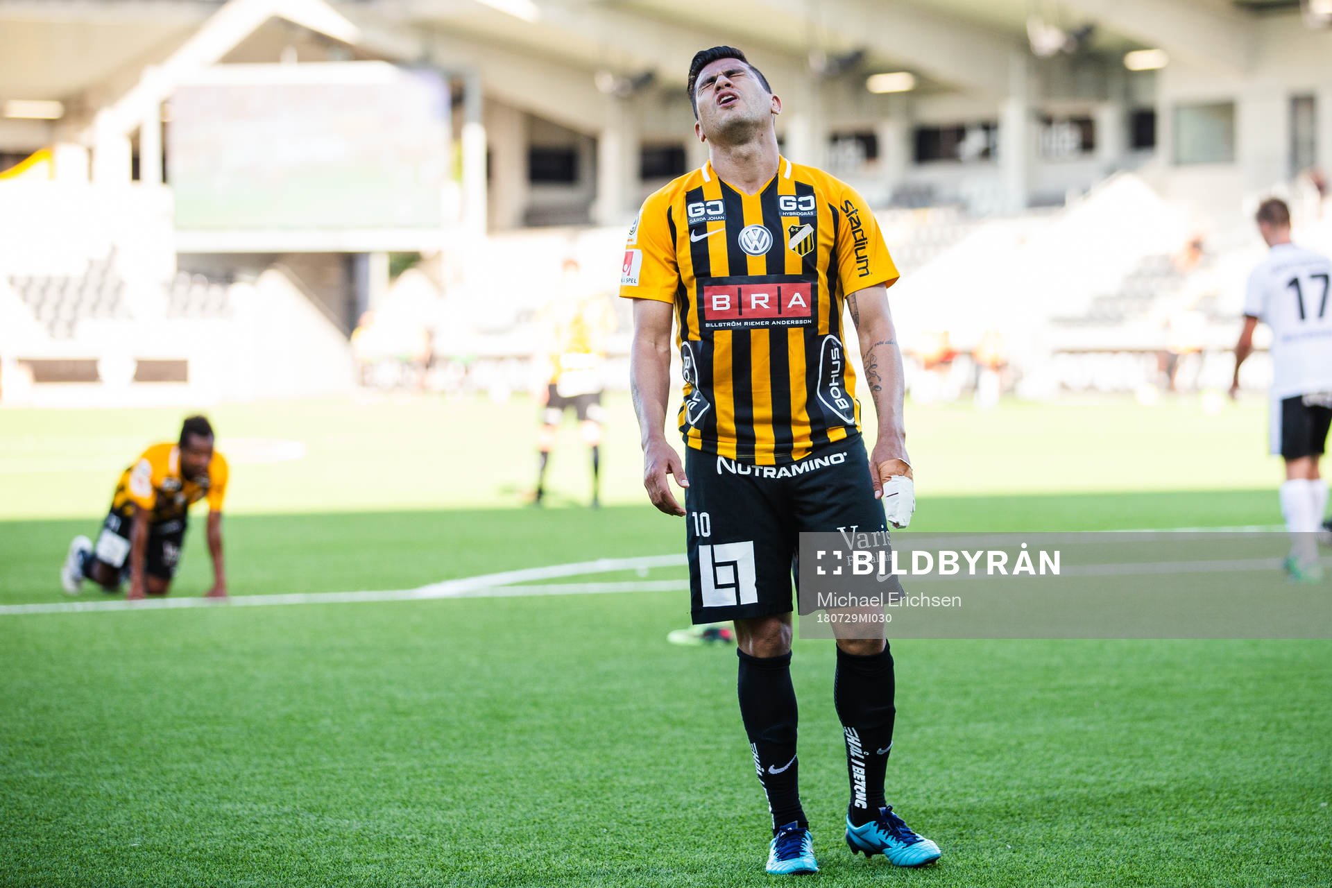 Häckens Paulinho deppar