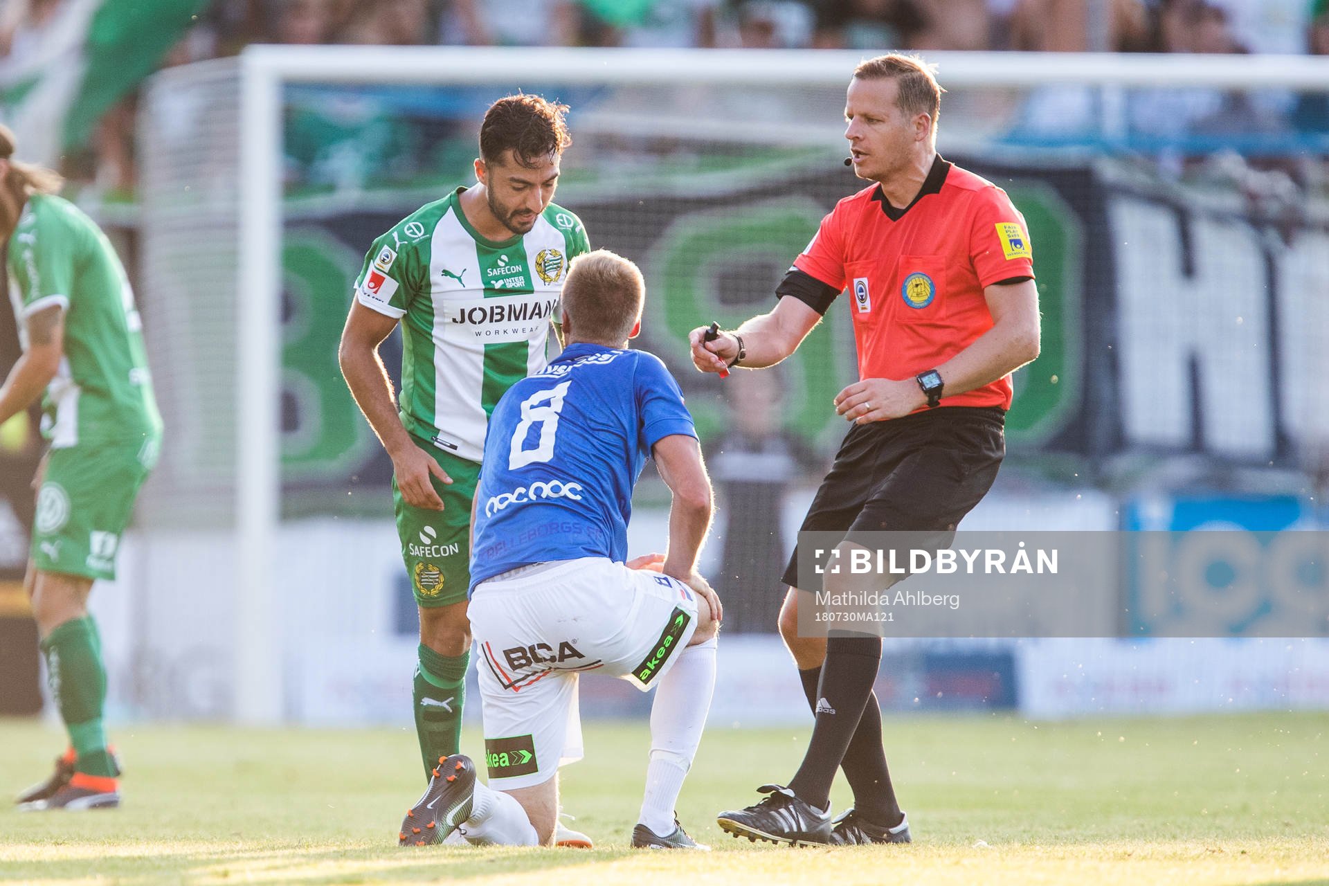 Domare Johan Krantz ser Hammarbys Jiloan Hamad och