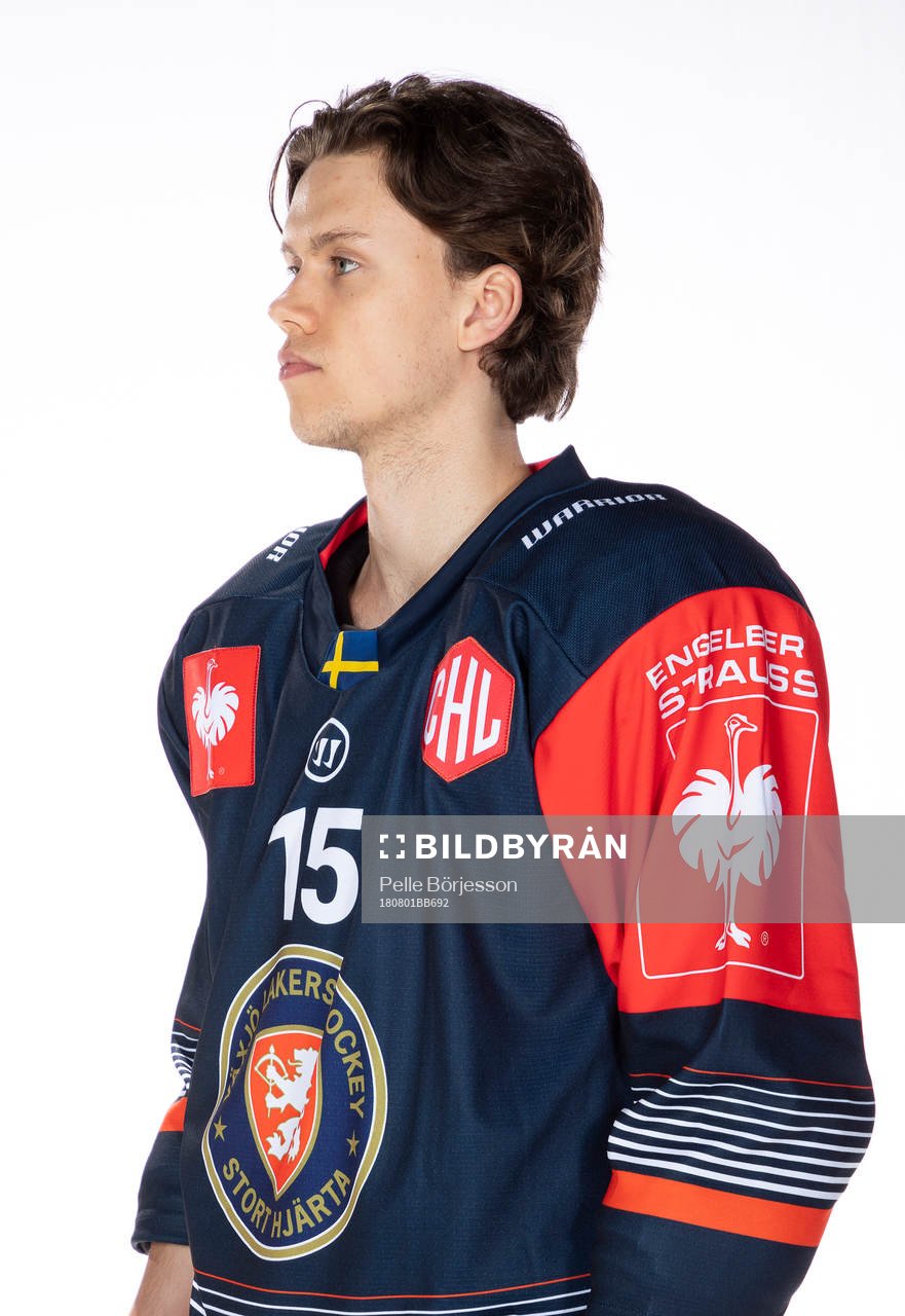 s Dominik Bokk 1