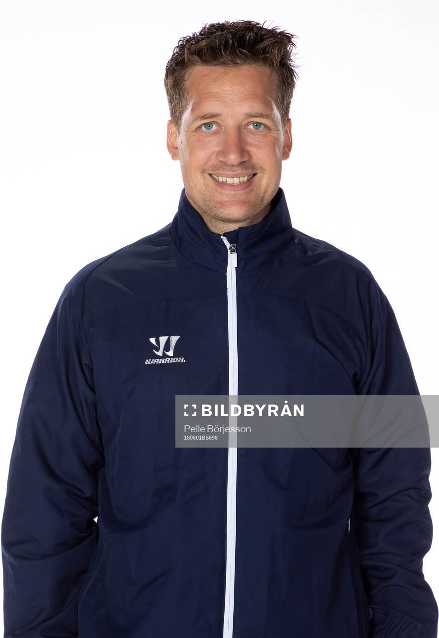 s Huvudtränare Sam Hallam