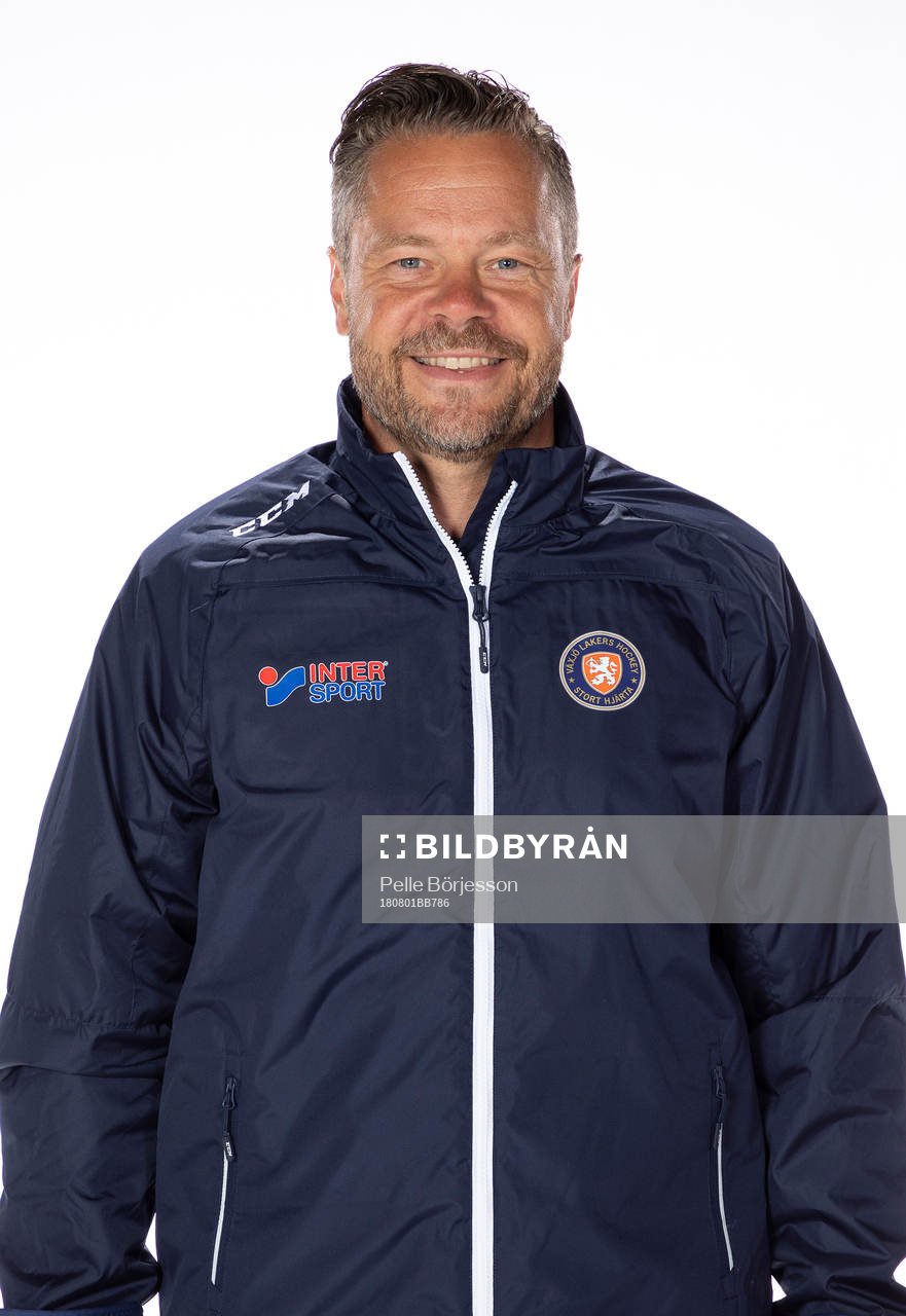 s Assisterande tränare Fredrik Hellgren