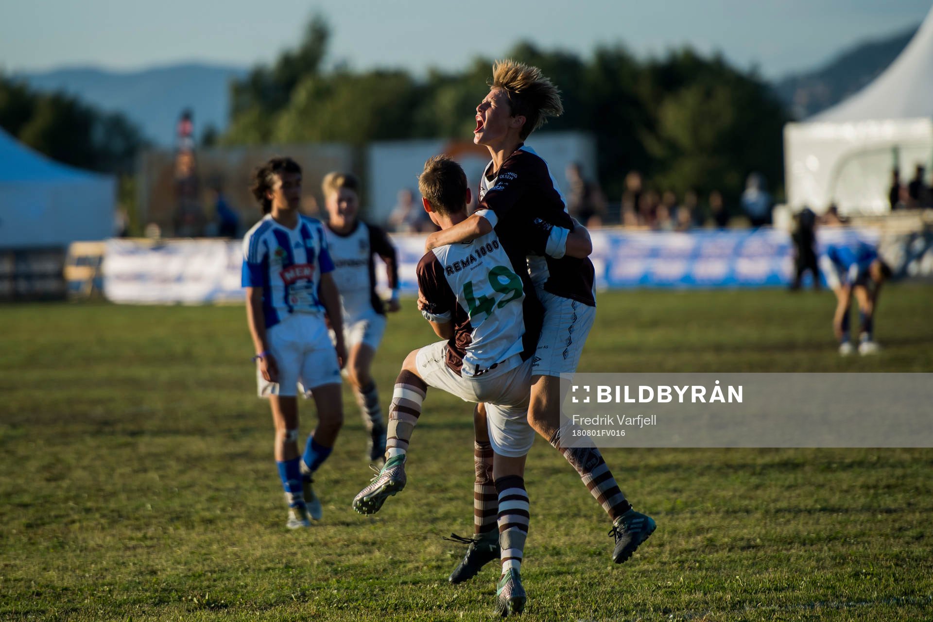 Alexander Grønås of Vigør FK celebrates with his
