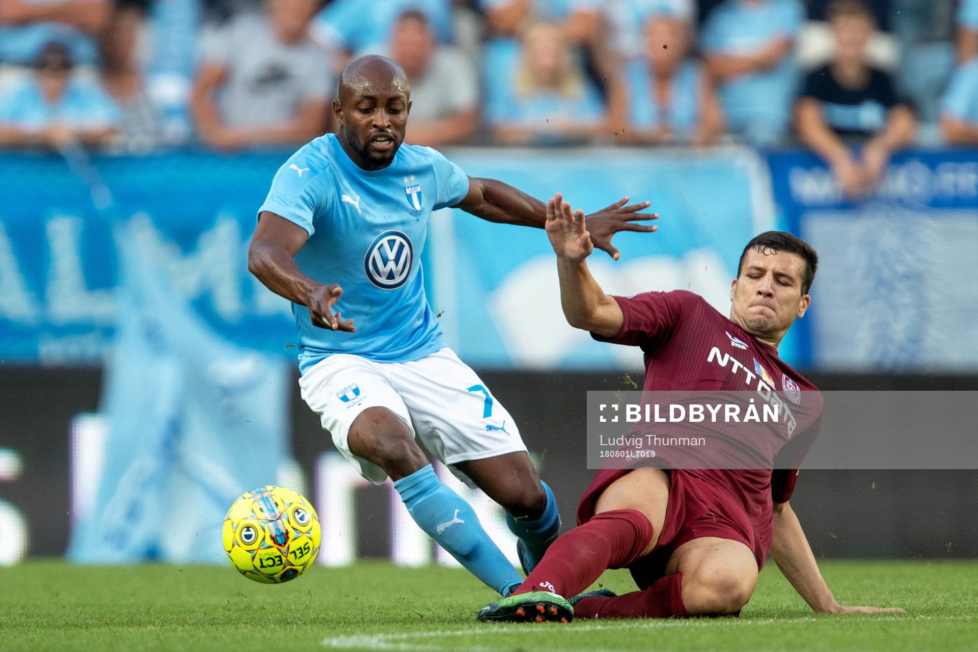 Fouad Bachirou of Malmö FF and George Tucudean of Cluj