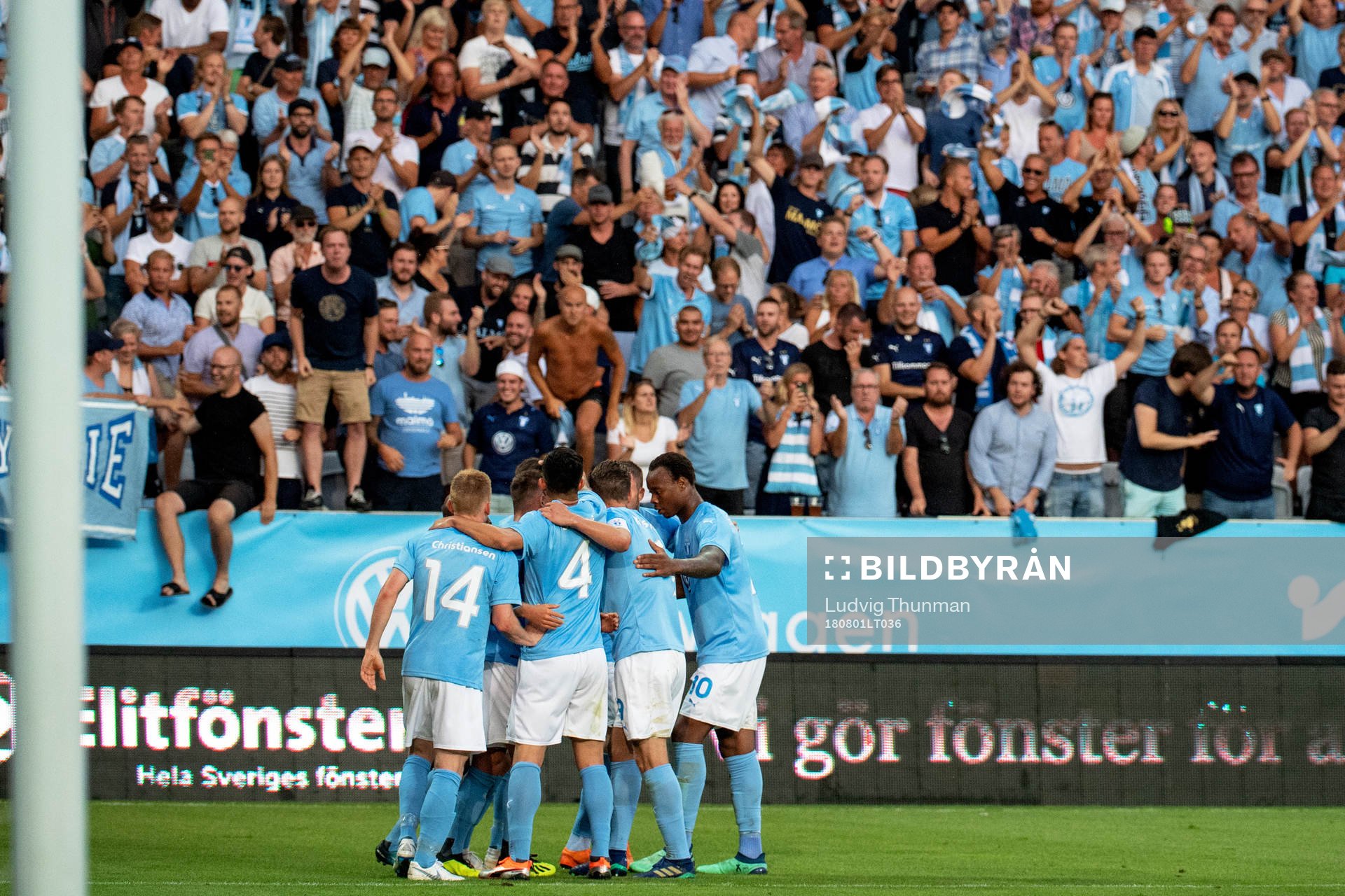 Arnór Ingvi Traustason of Malmö FF celebrates with his