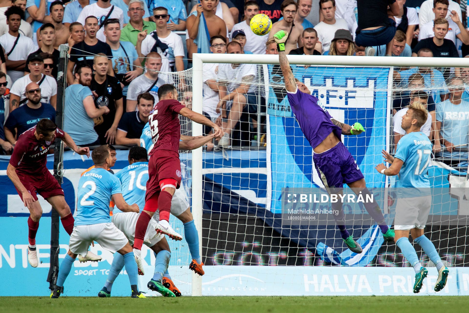 goalkeeper Johan Dahlin of Malmö FF
