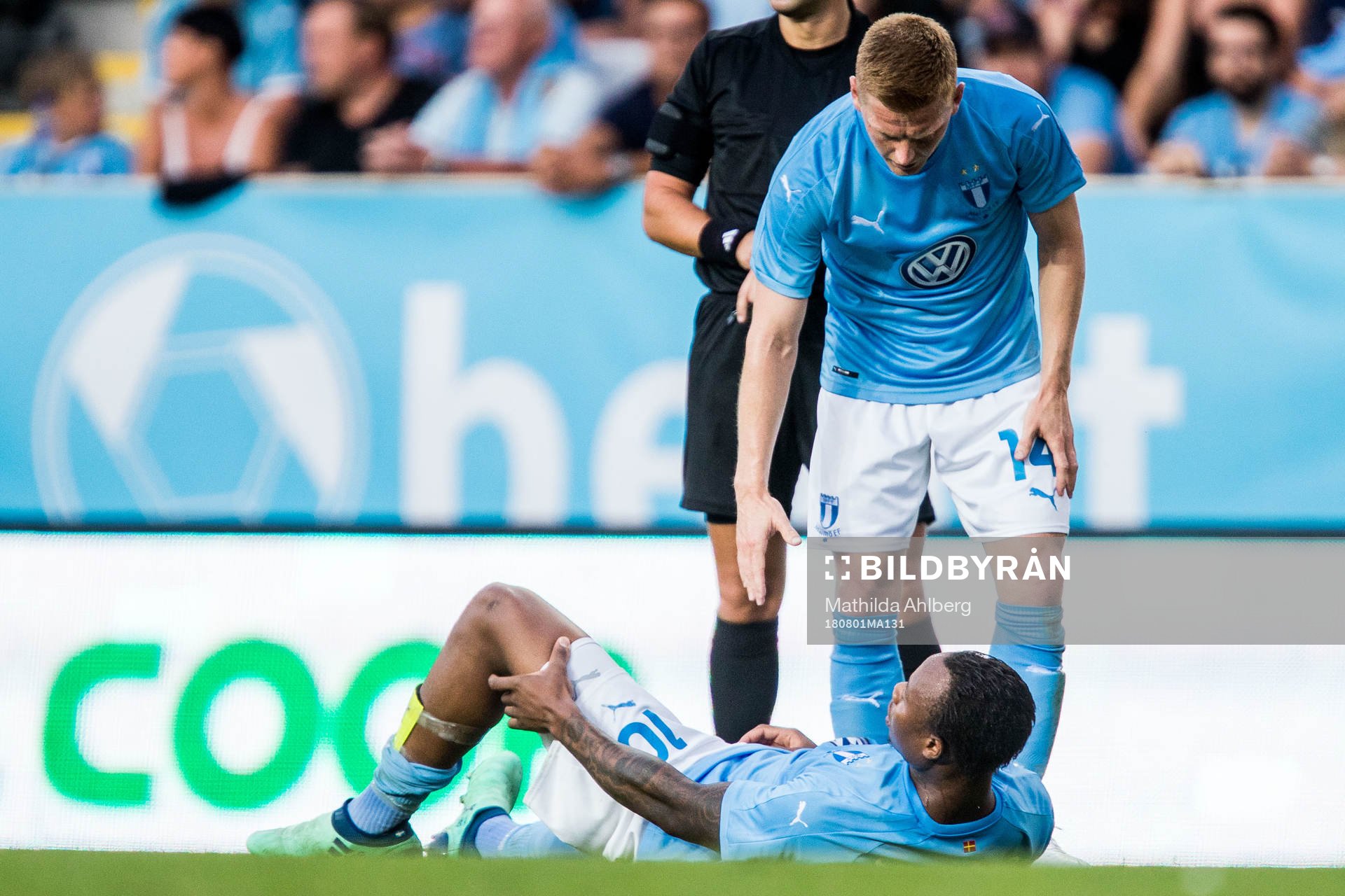 Carlos Strandberg of Malmö FF is injured