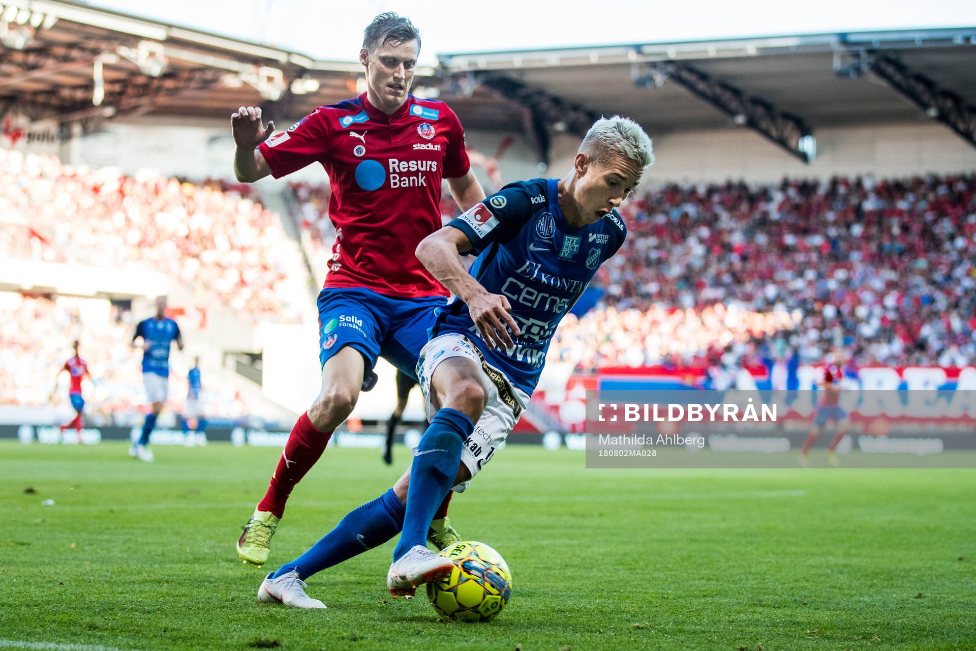 Helsingborgs Andri Runar Bjarnason och Norrbys Gzim Istrefi