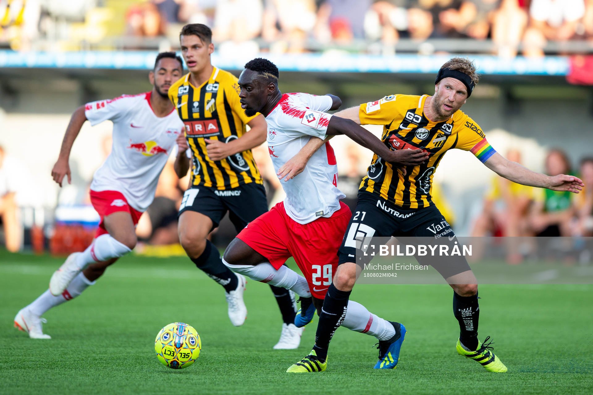 Rasmus Lindgren of Häcken and Jean-Kévin Augustin of