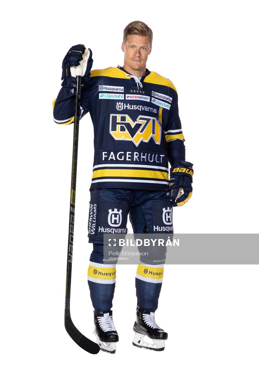 s Simon Önerud