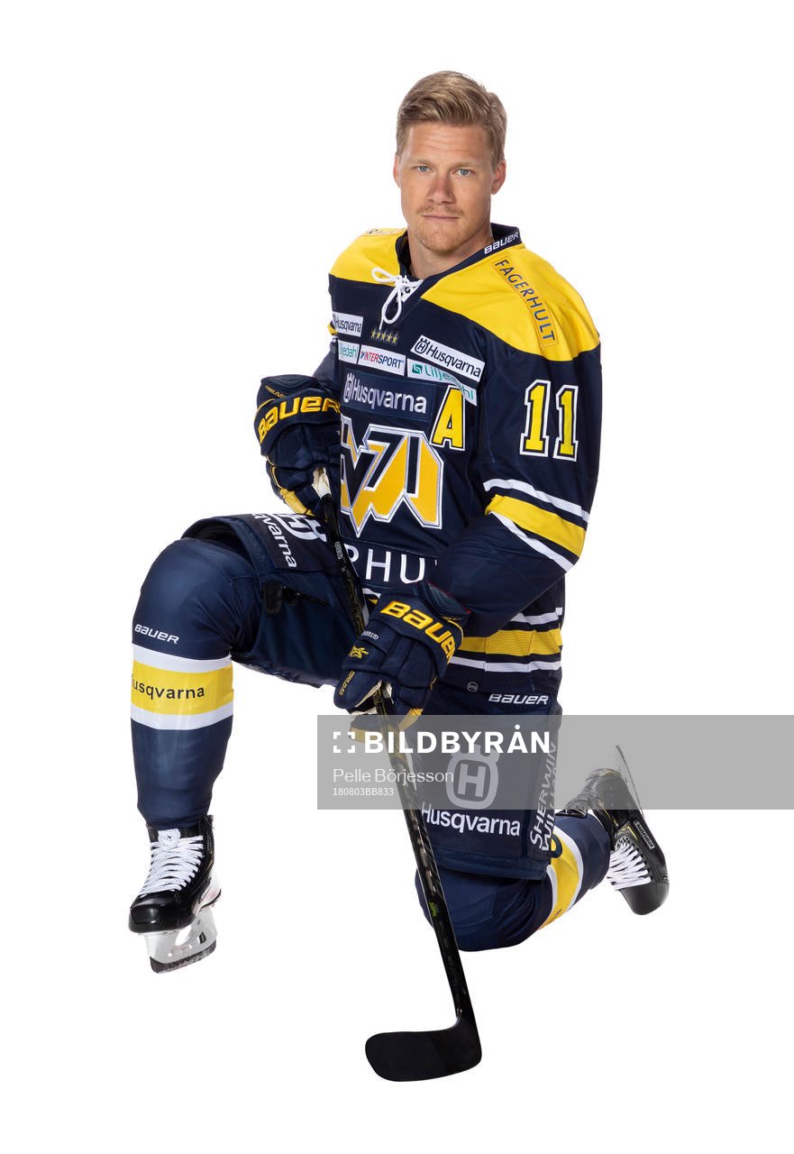 s Simon Önerud 4