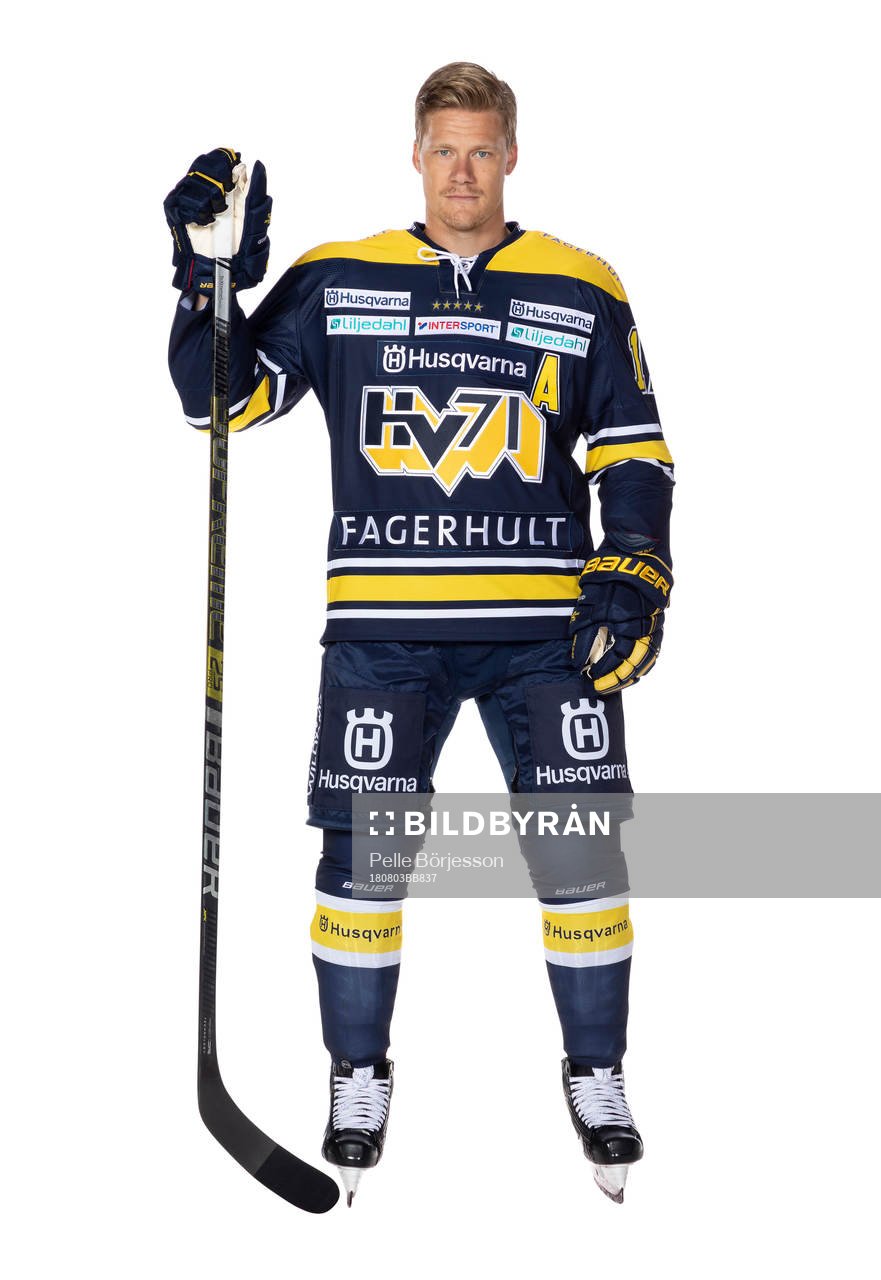 s Simon Önerud