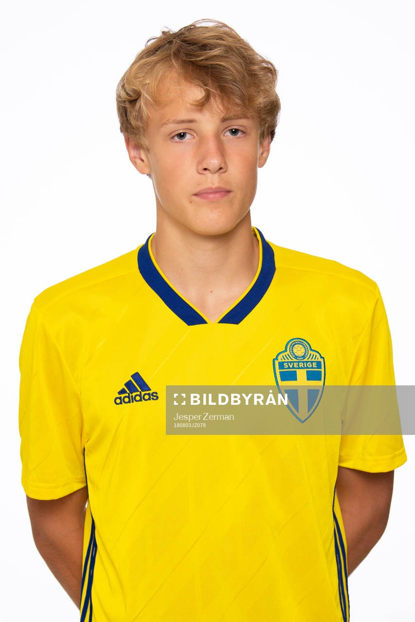Oliver Grenholm i P15-landslaget
