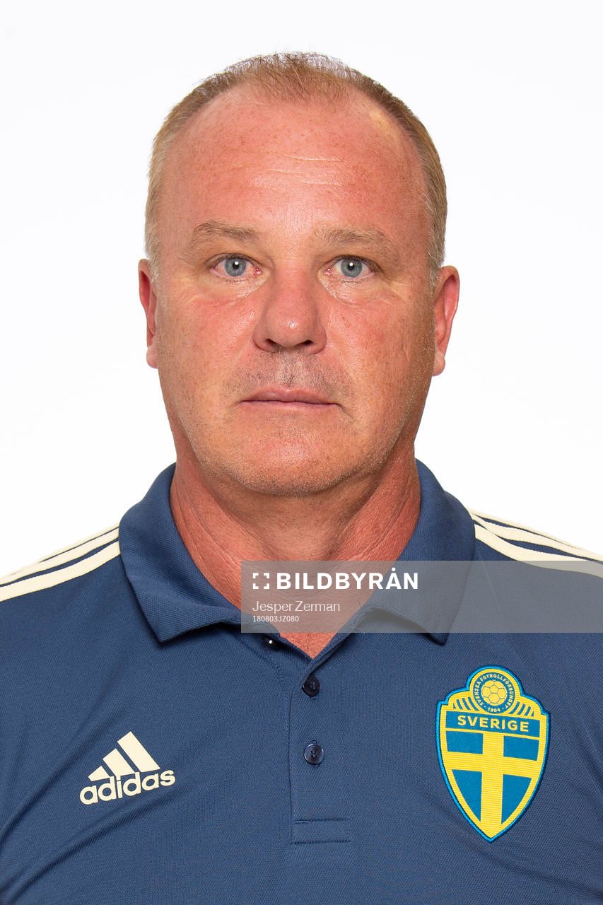 Förbundskapten Roger Franzén i P15-landslaget